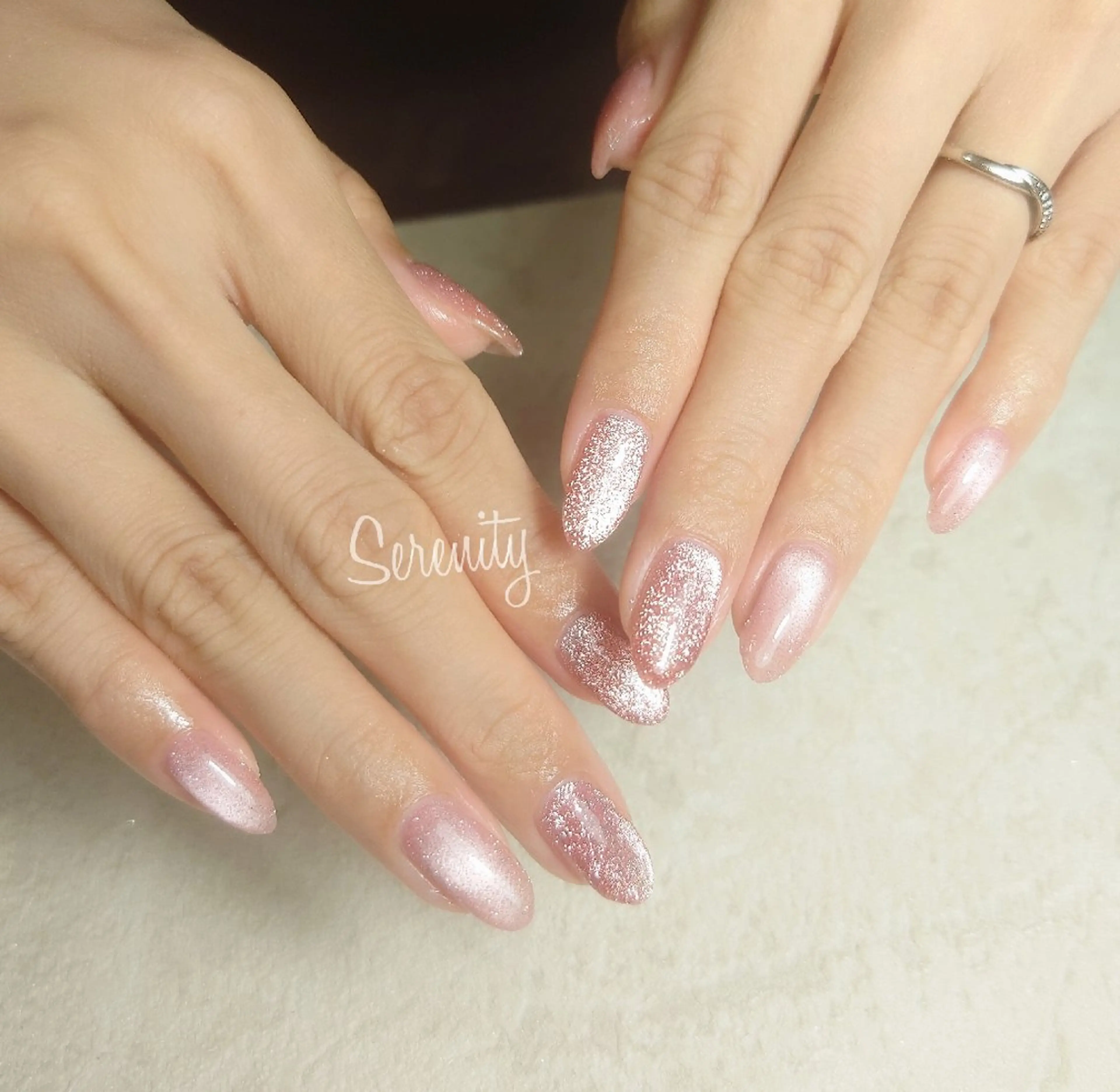 ネイル フラッシュネイル フラッシュマグ マグネットネイル マグネットワンカラー ワンカラーネイル nail  serenityのネイルデザイン