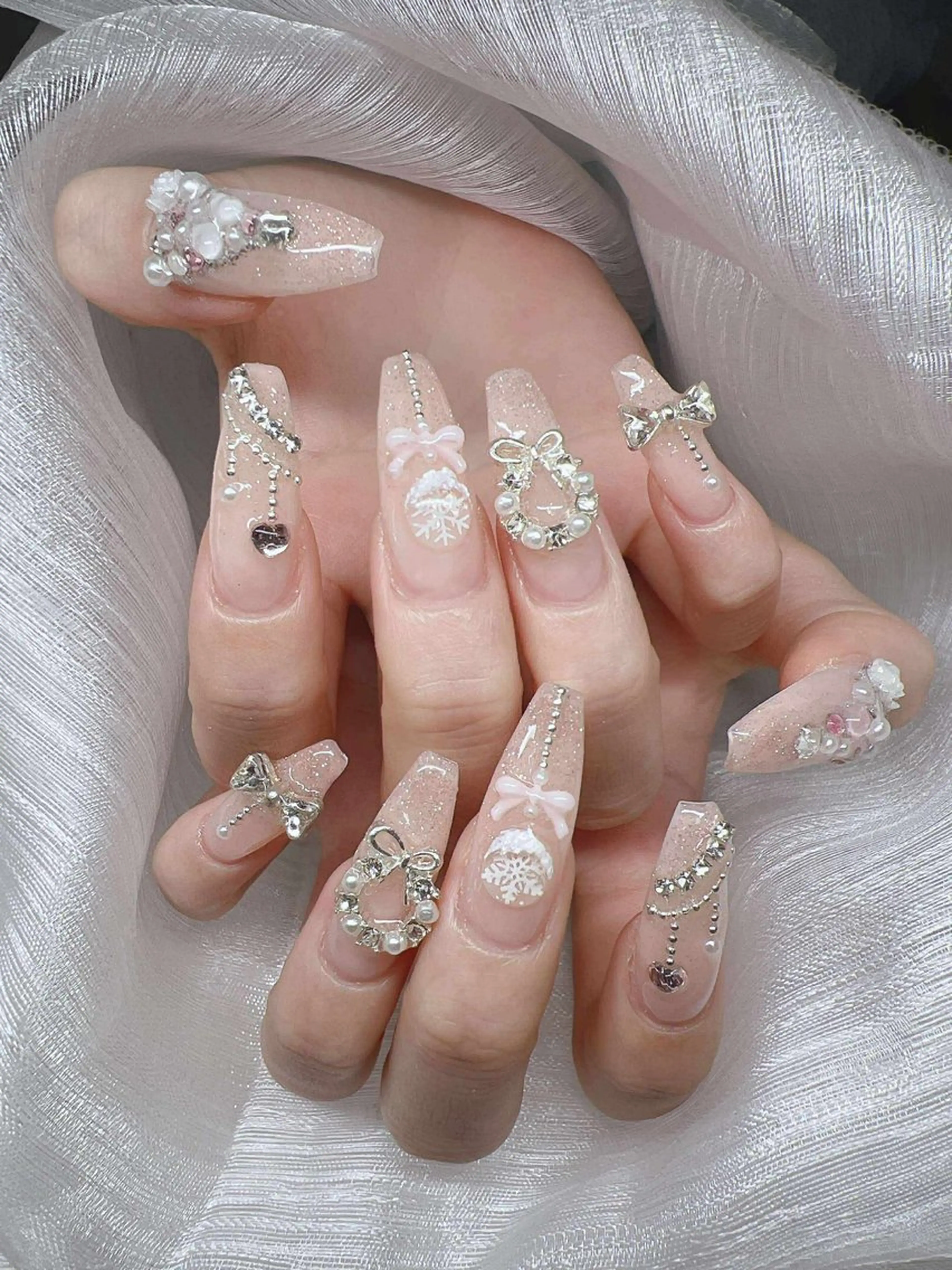 ネイル 長さ出し グラデーション 卒業式 キラキラネイル マグネットネイル ハンドネイル Lee Nailsのネイルデザイン