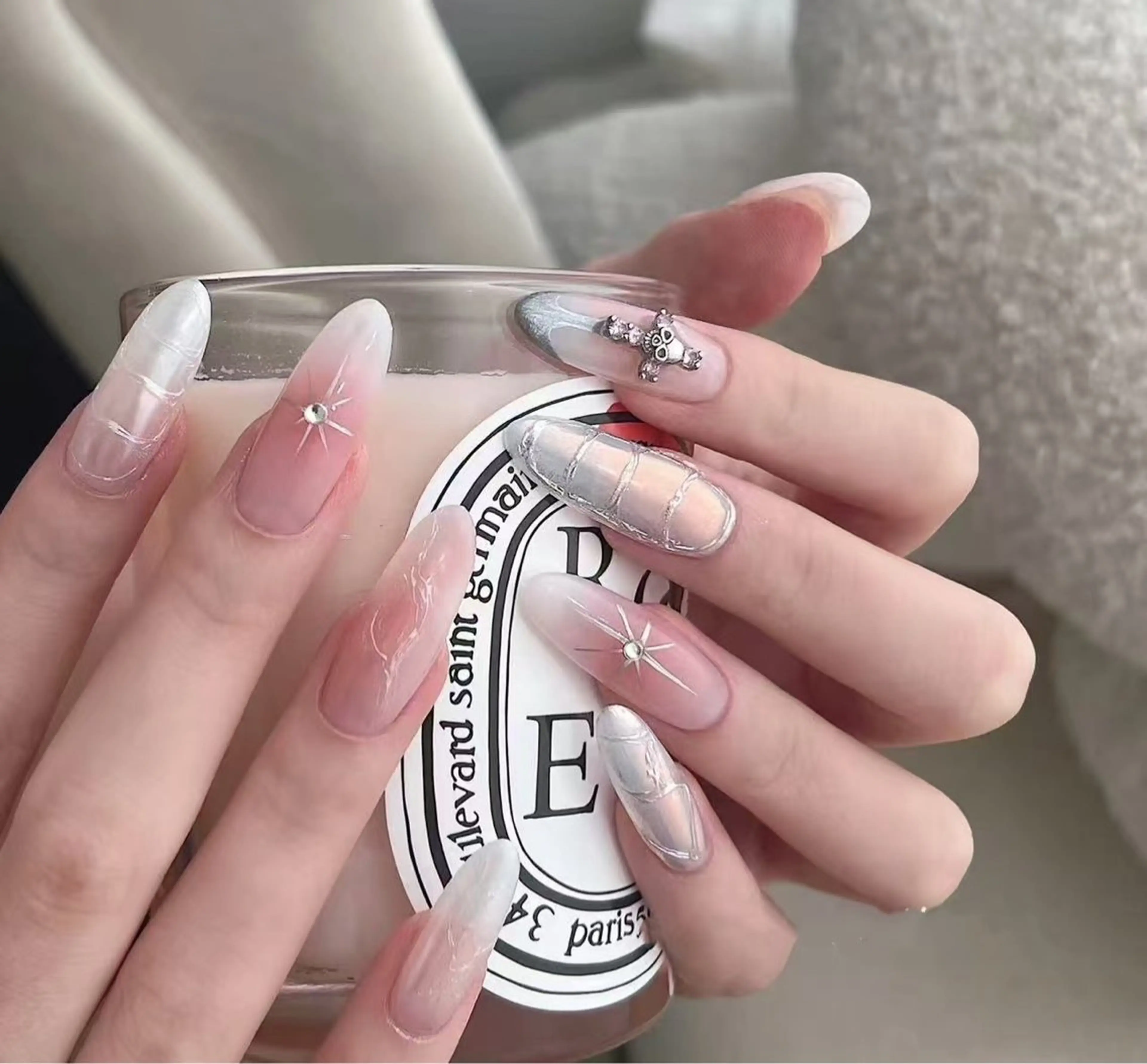 ネイル オーロラネイル フラワーネイル フットネイル フレンチネイル ジェルネイル ハンドネイル BabyYouMi ねねのネイルデザイン