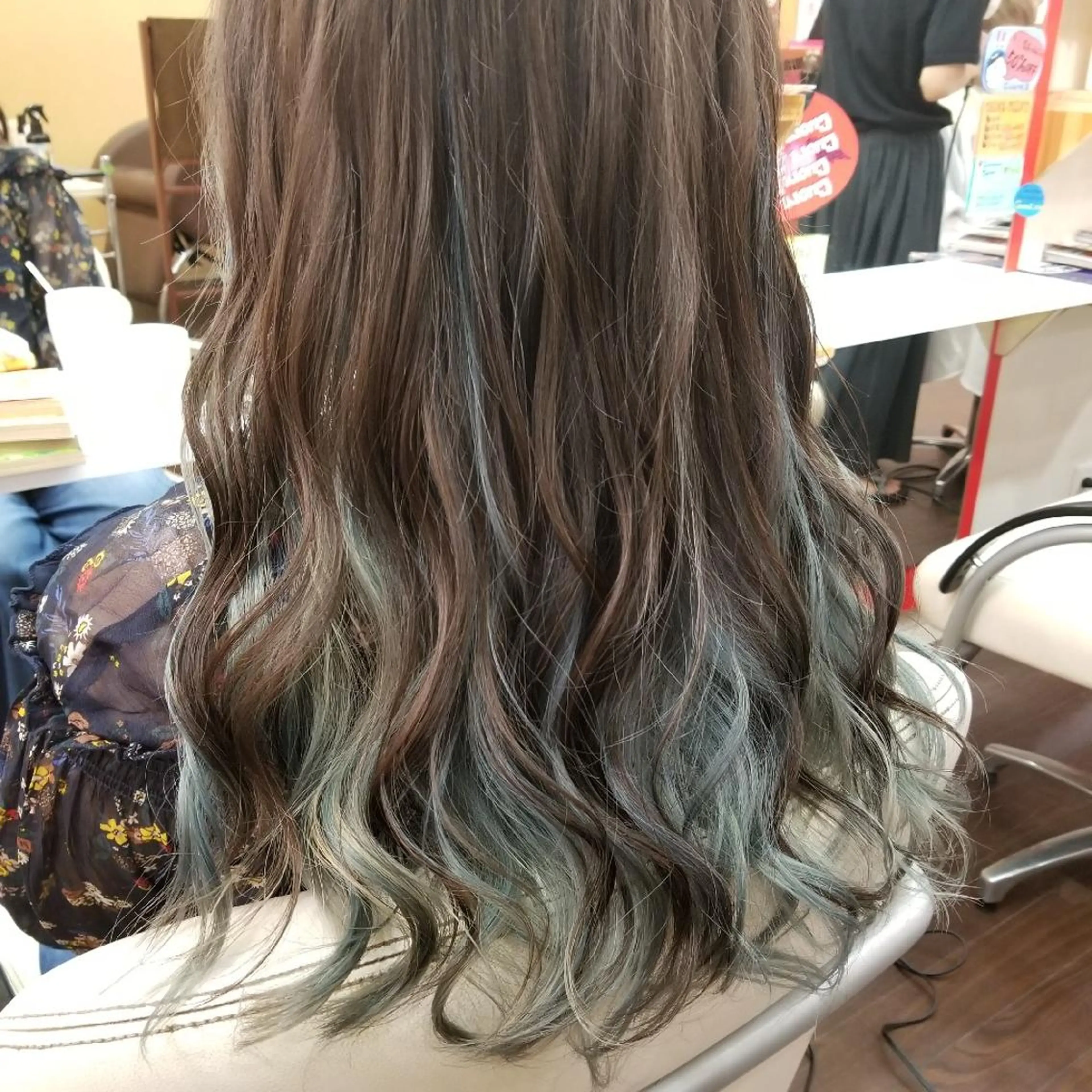 ロング カラー ブリーチ ブルーカラー ミント ヘアカラー 植田 /エクステ /ブリーチ/髪質改善のヘアスタイル