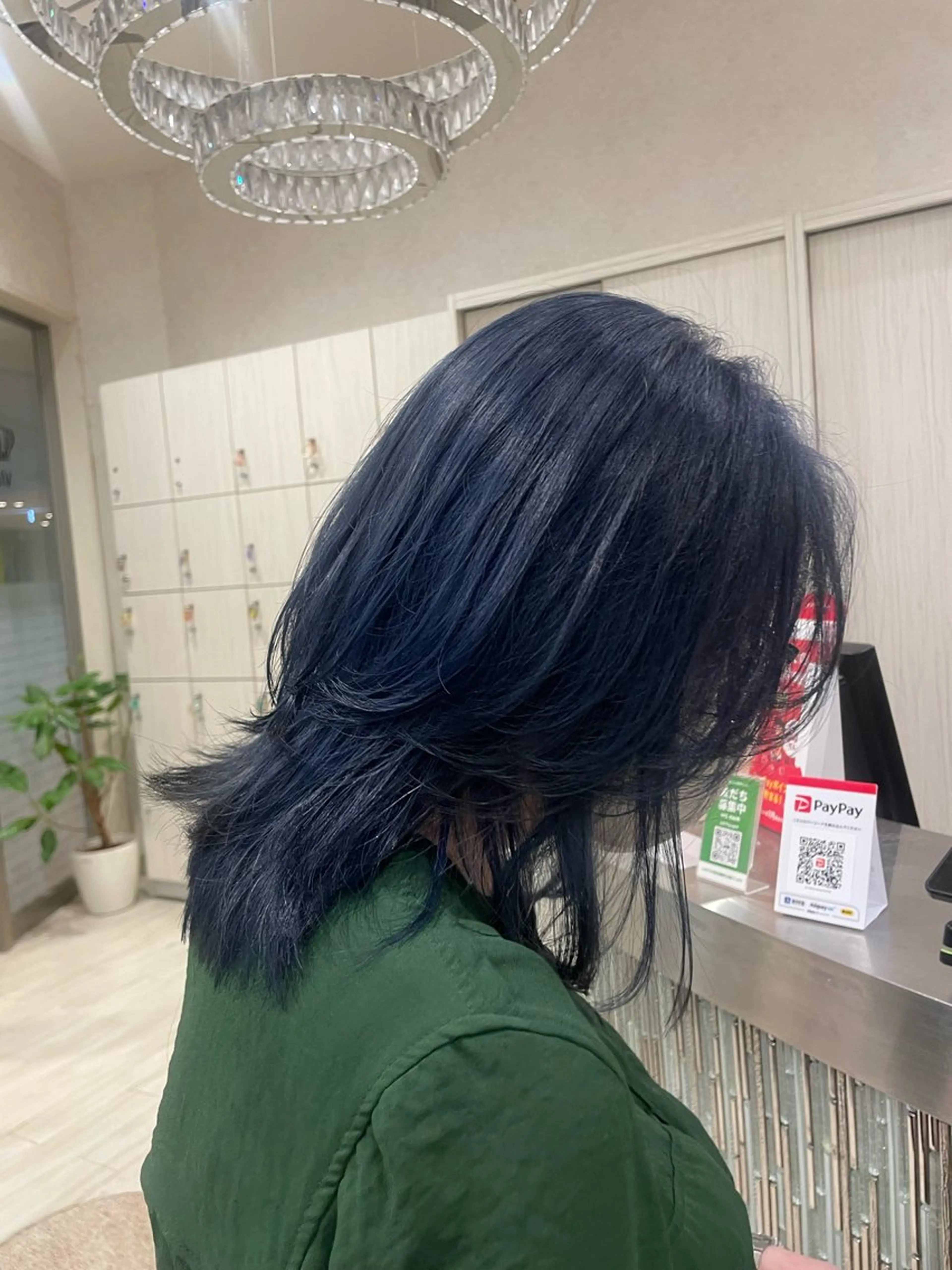 ミディアム カット ヘアカラー 飯塚 愛美のヘアスタイル