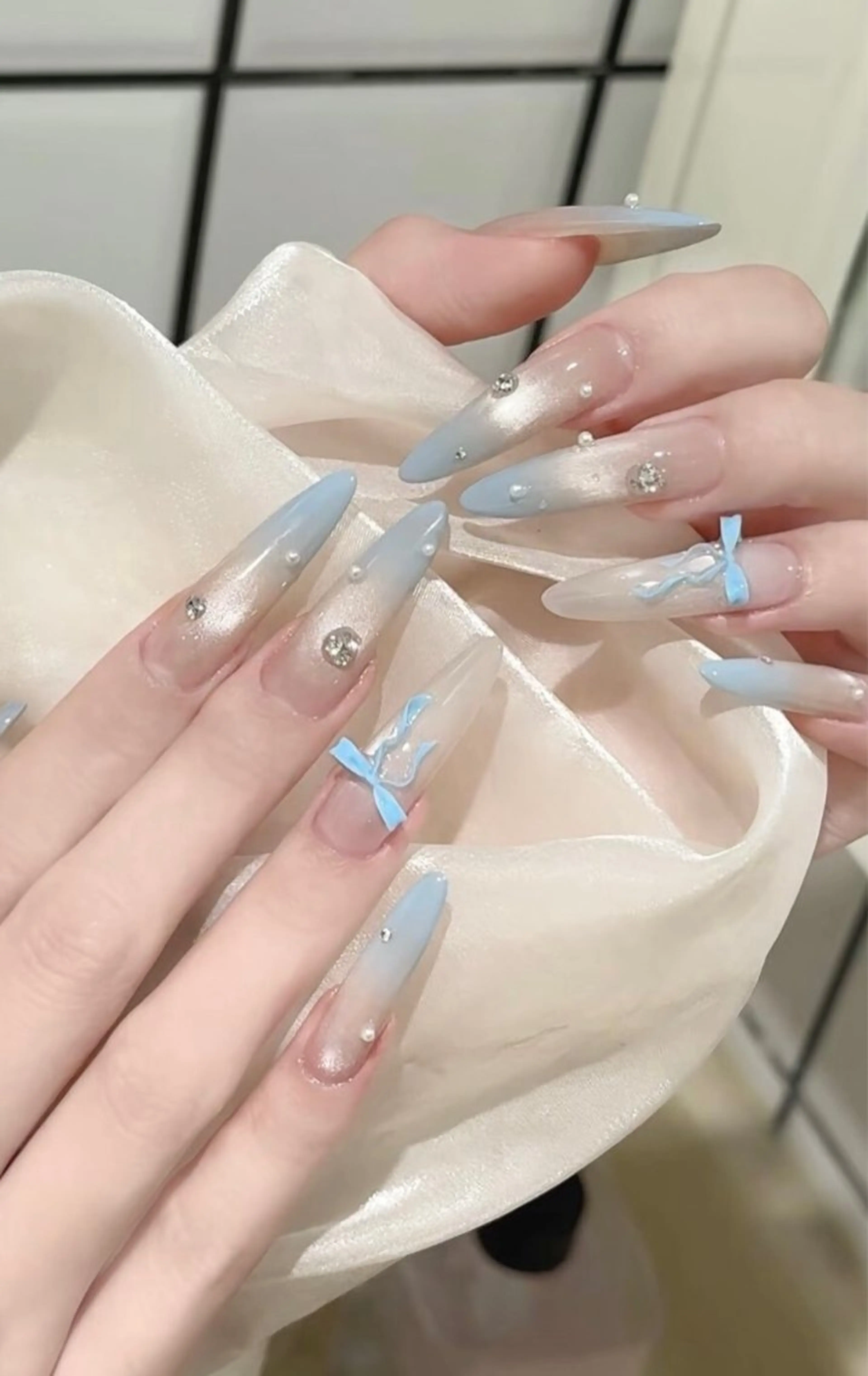 【チップスカルプ＋マグネットグラデ10粒付き￥8980】の写真