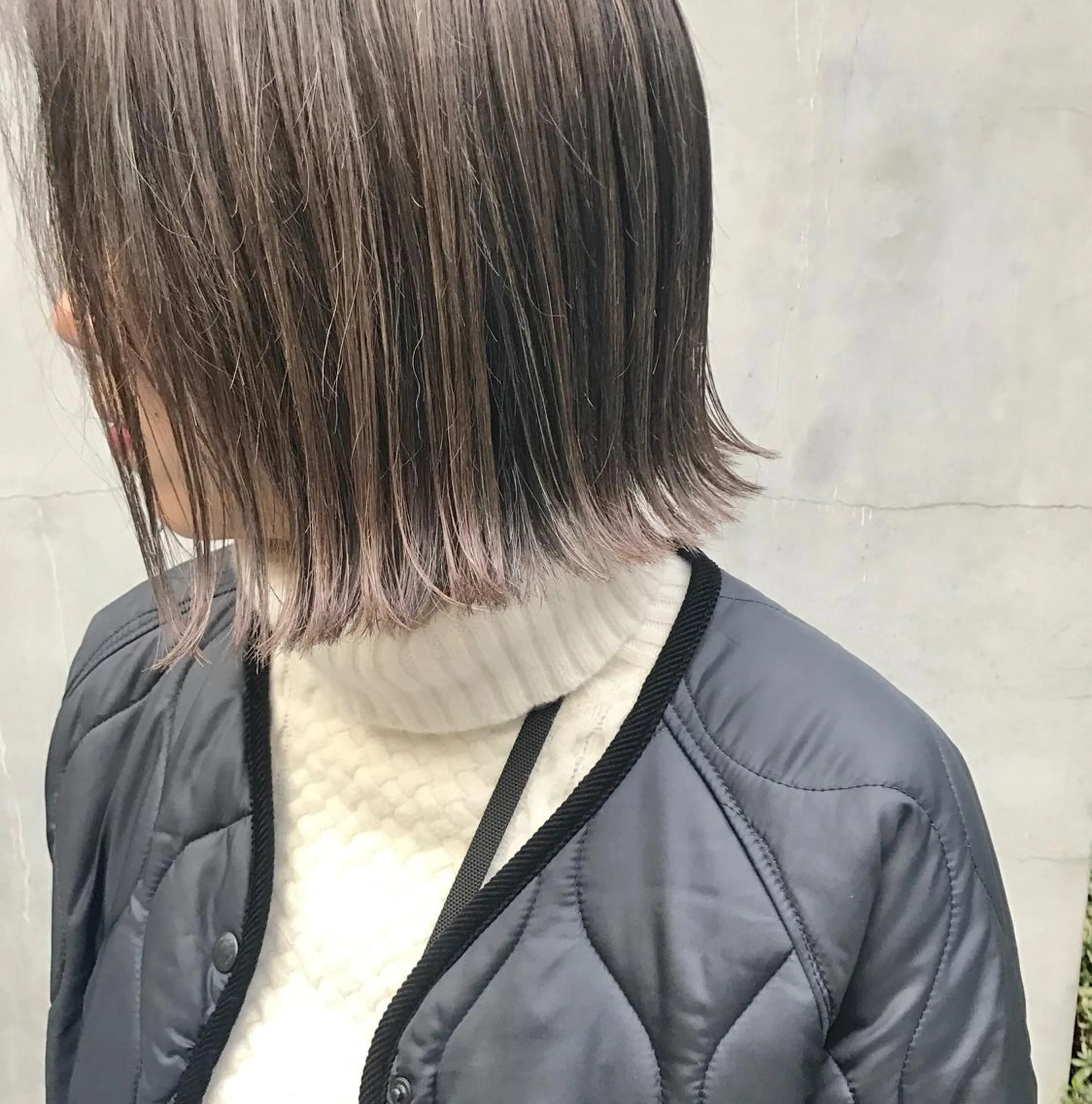 ミディアム カラー ヤスドミ ケイスケのヘアスタイル