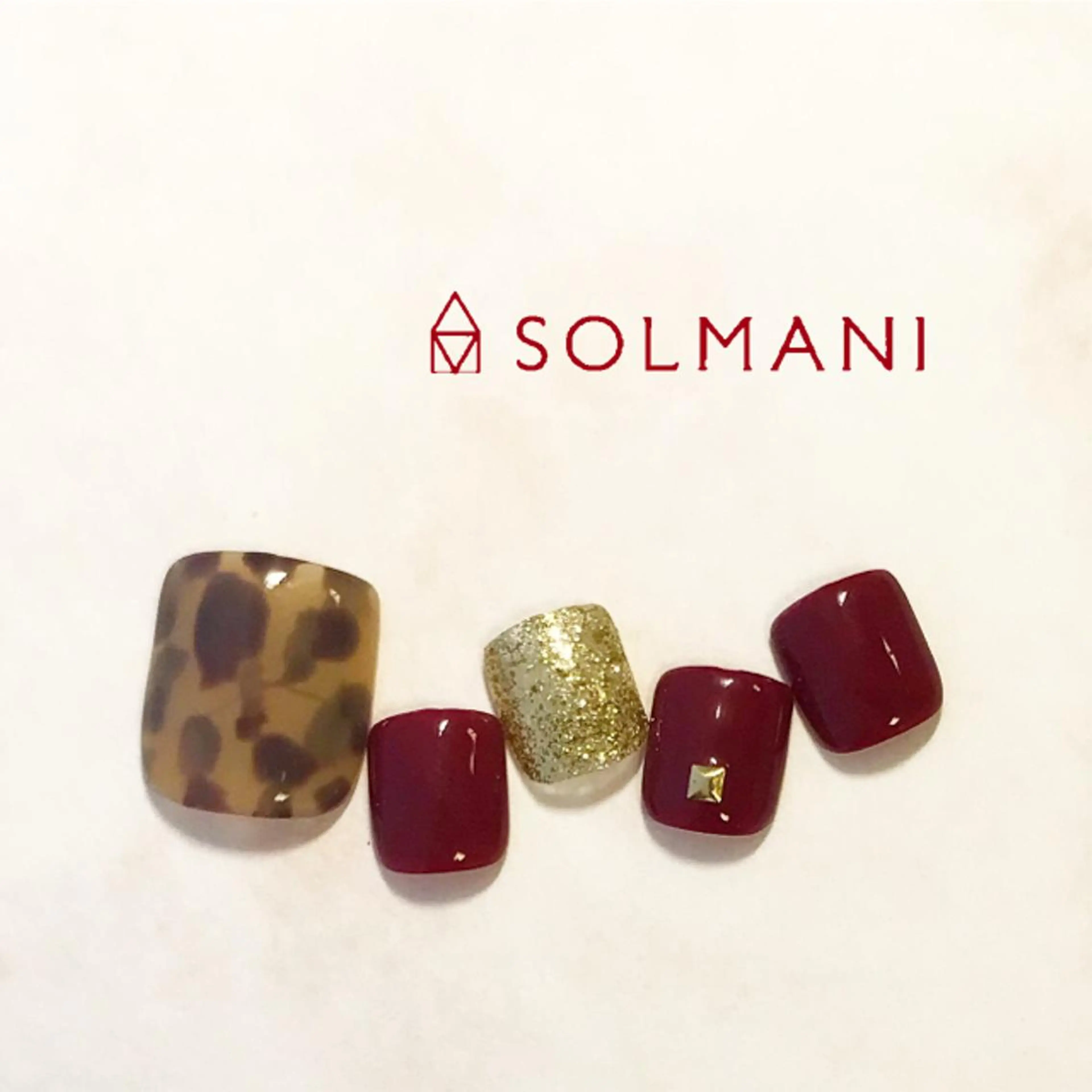 ネイル SOLMANI 予約担当のネイルデザイン