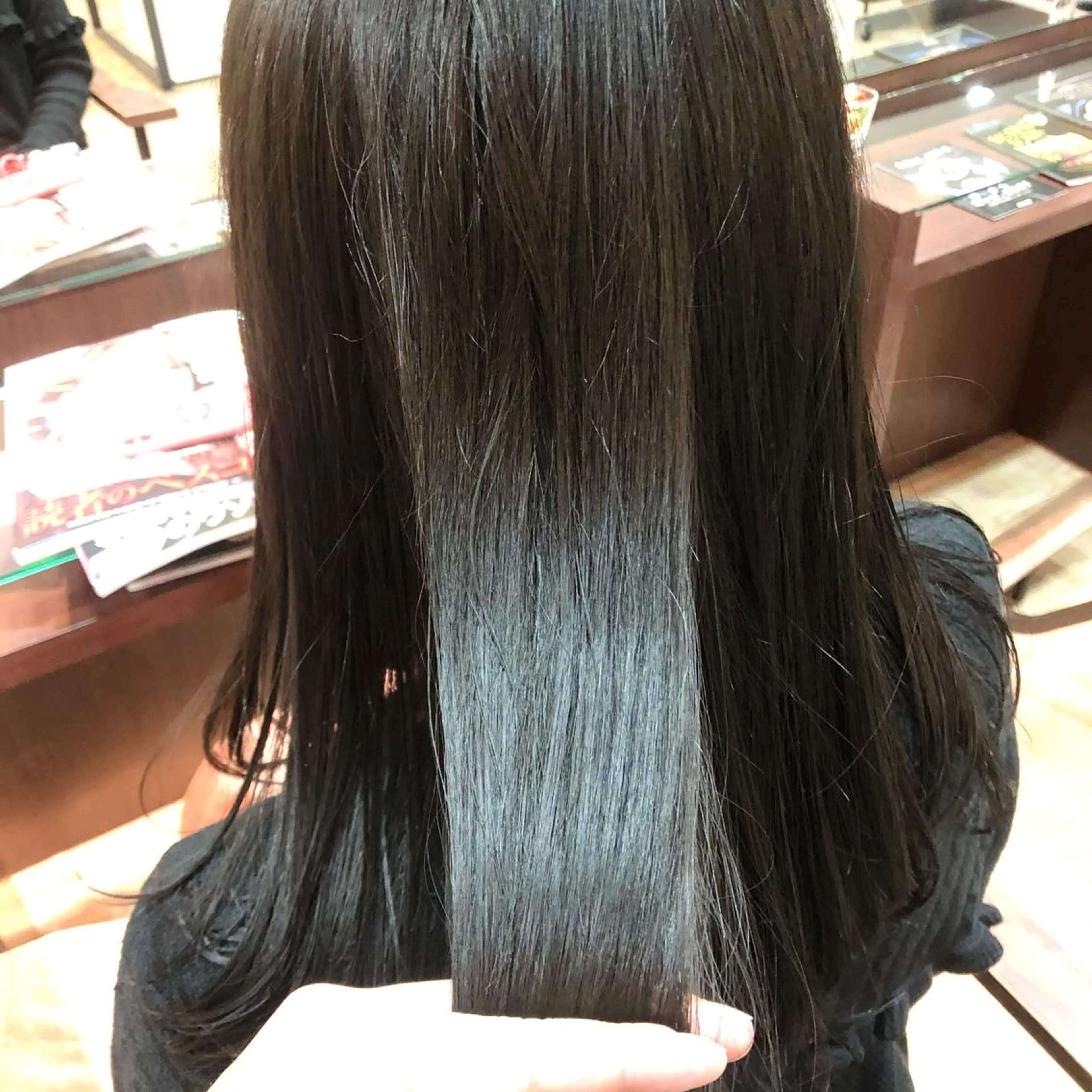 セミロング カラー アディクシーカラー アッシュ アッシュグレー 大阪長居🌱野見山 卓也のヘアスタイル
