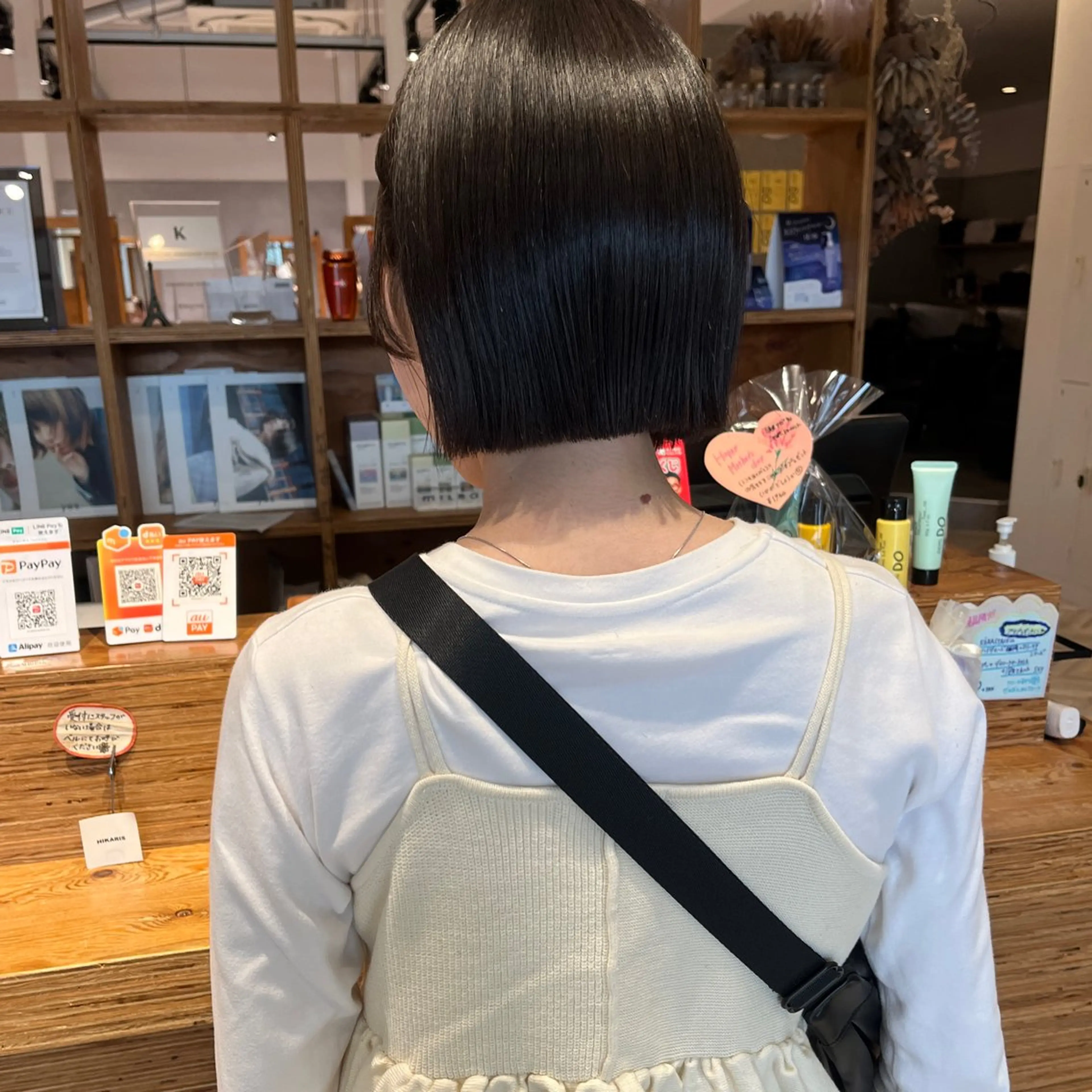 ショート 切りっぱなしボブ ボブ カット トリートメント ボブ/透明感カラー /坂口恵梨子のヘアスタイル