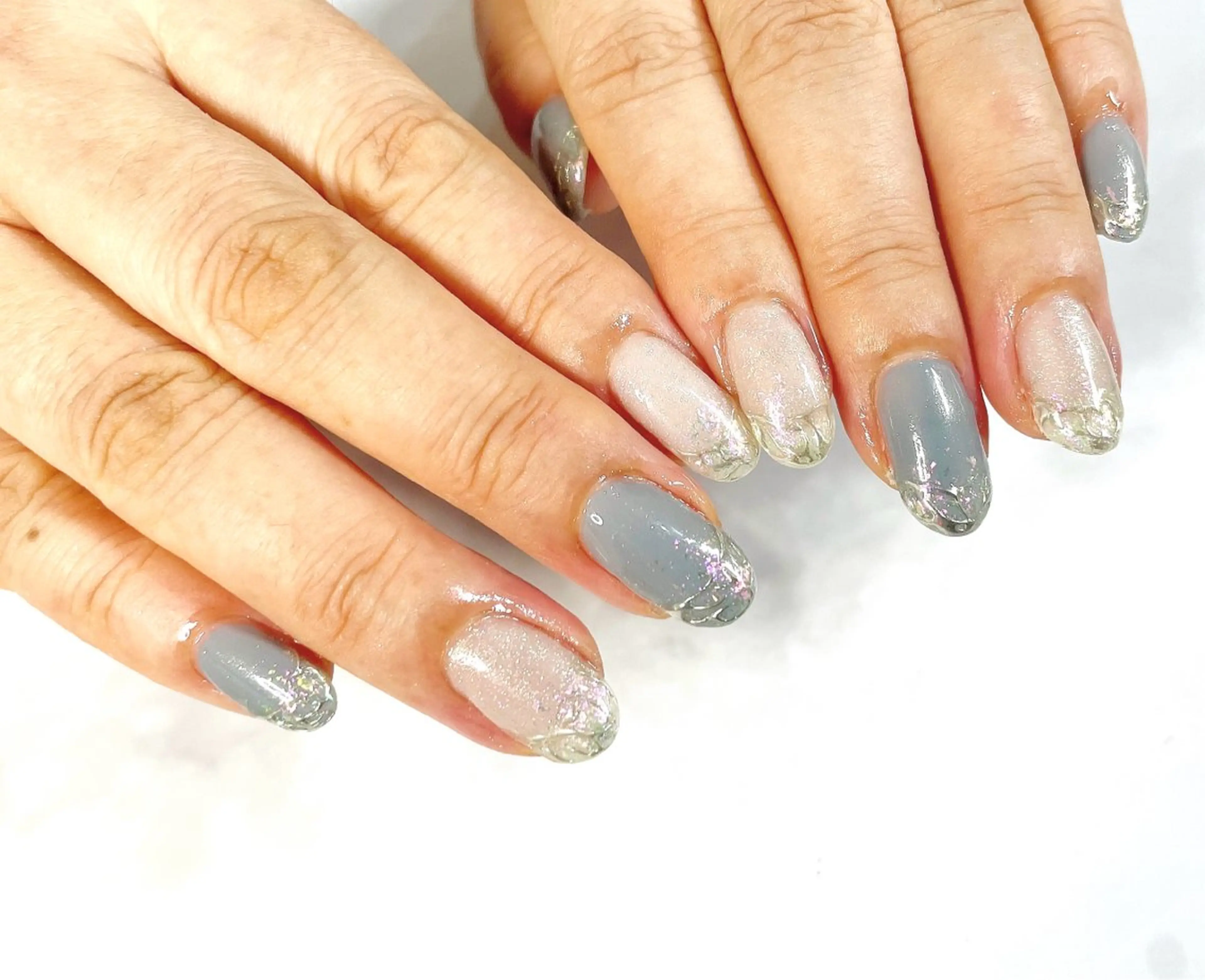 ミディアム BURGUNDY 🌹eriのネイルデザイン