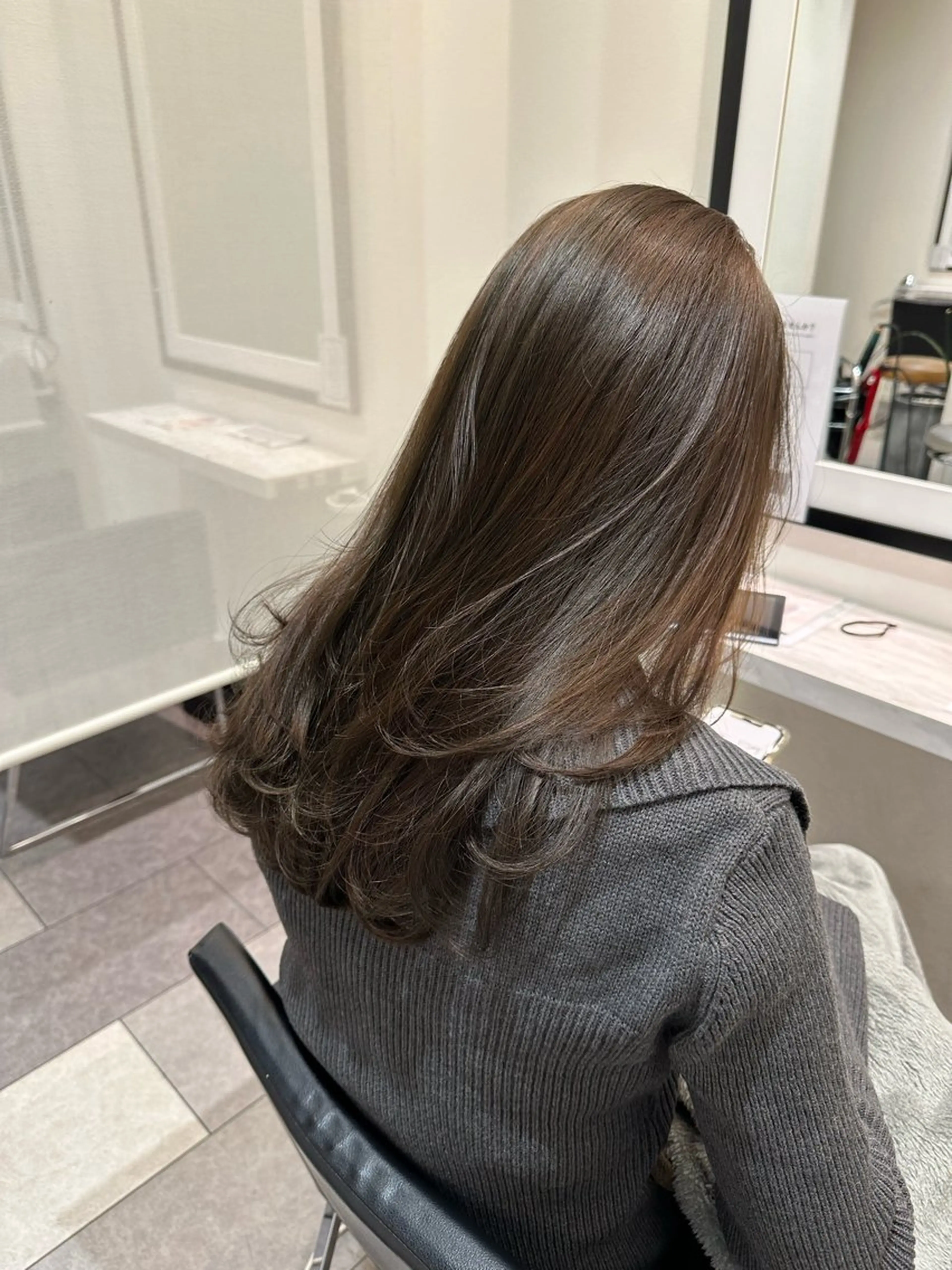 セミロング 巻ける縮毛矯正/艶 カラーchika🩵のヘアスタイル