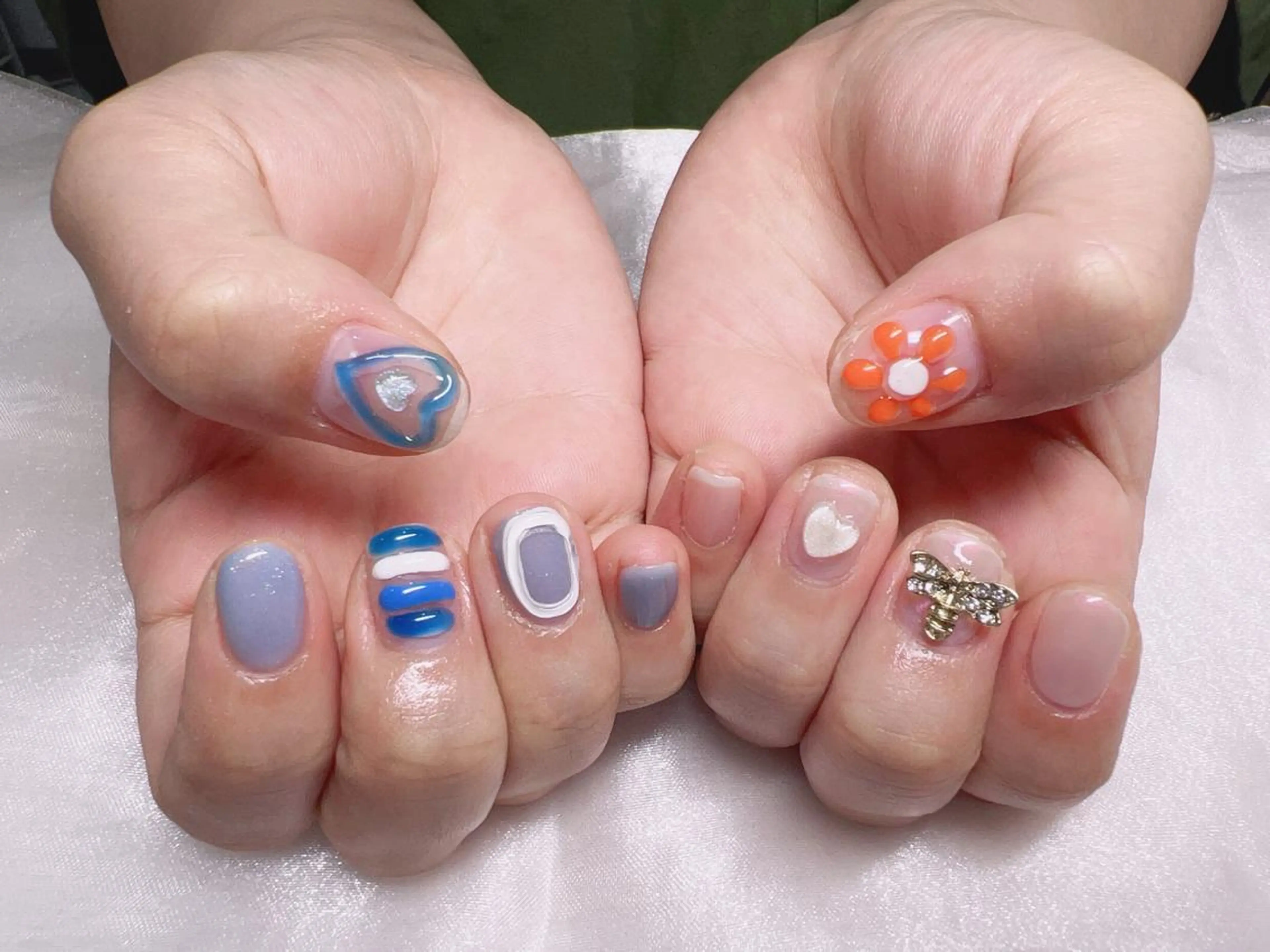 ネイル ハンドネイル ハンドケア Rarity ネイルサロン所属・Rarity ネイルサロンのネイルデザイン