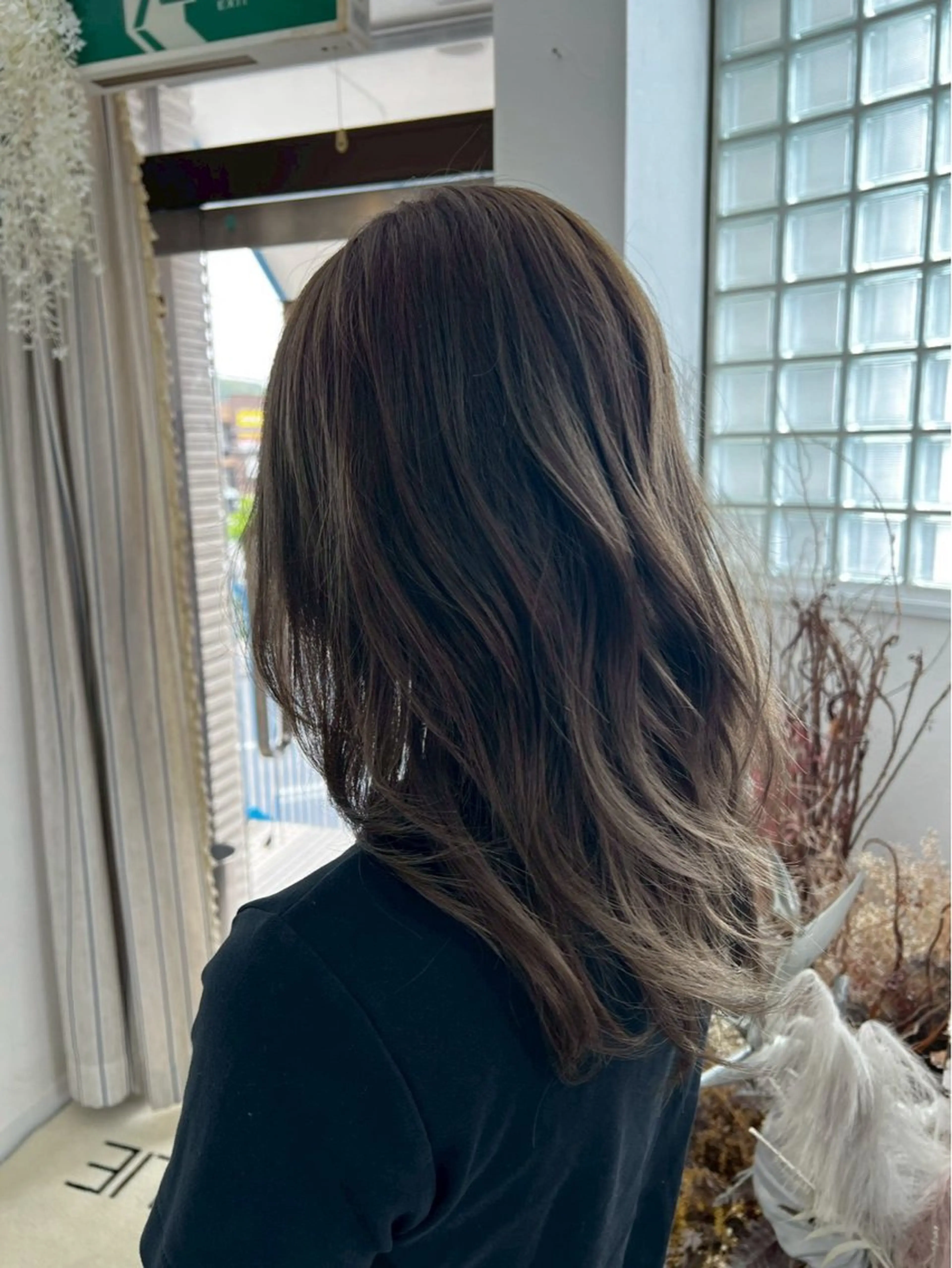 セミロング LOMARLIE / yuna 💟のヘアスタイル