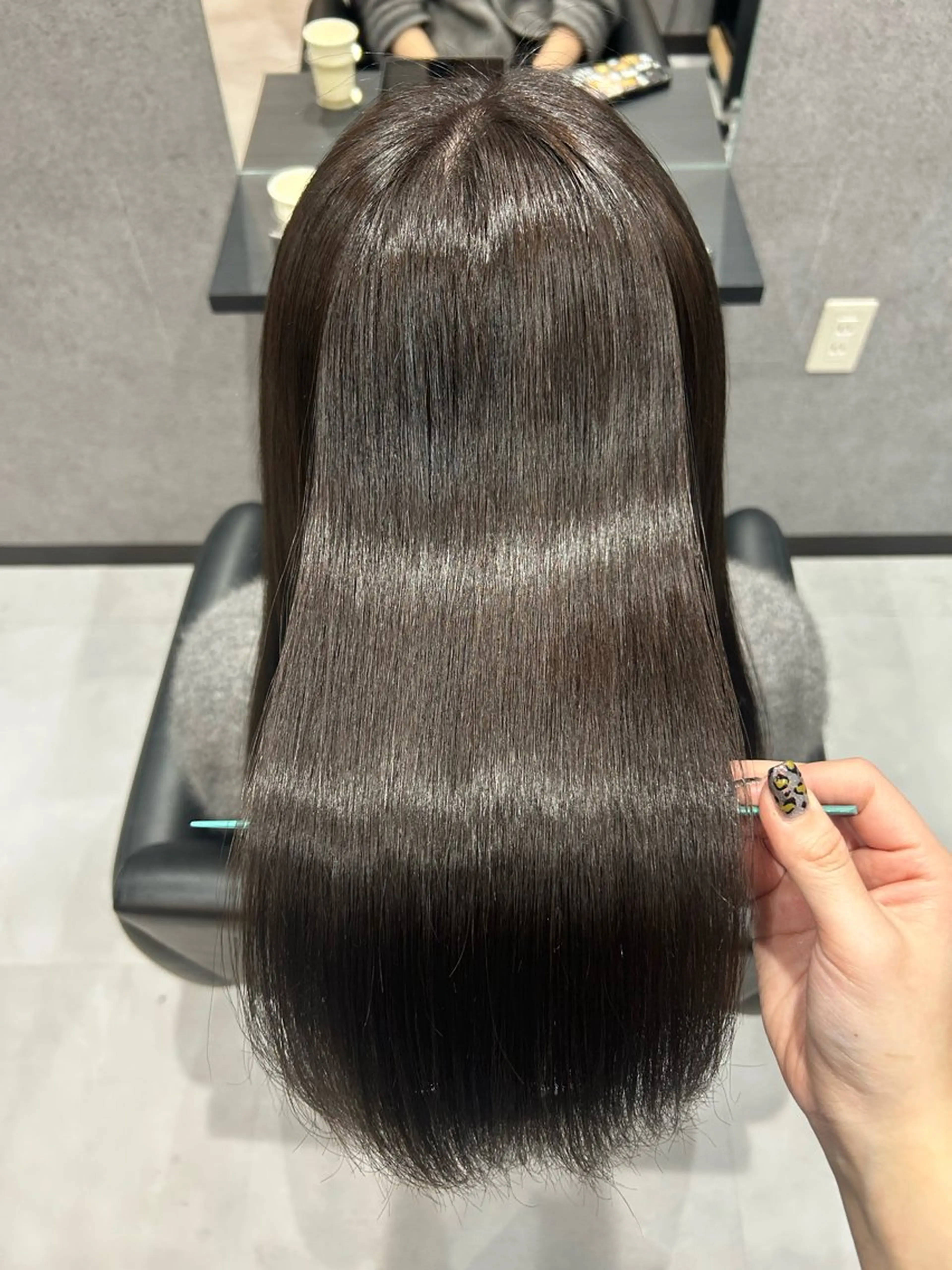 セミロング カラー 透明感カラー 佐野 彩音のヘアスタイル