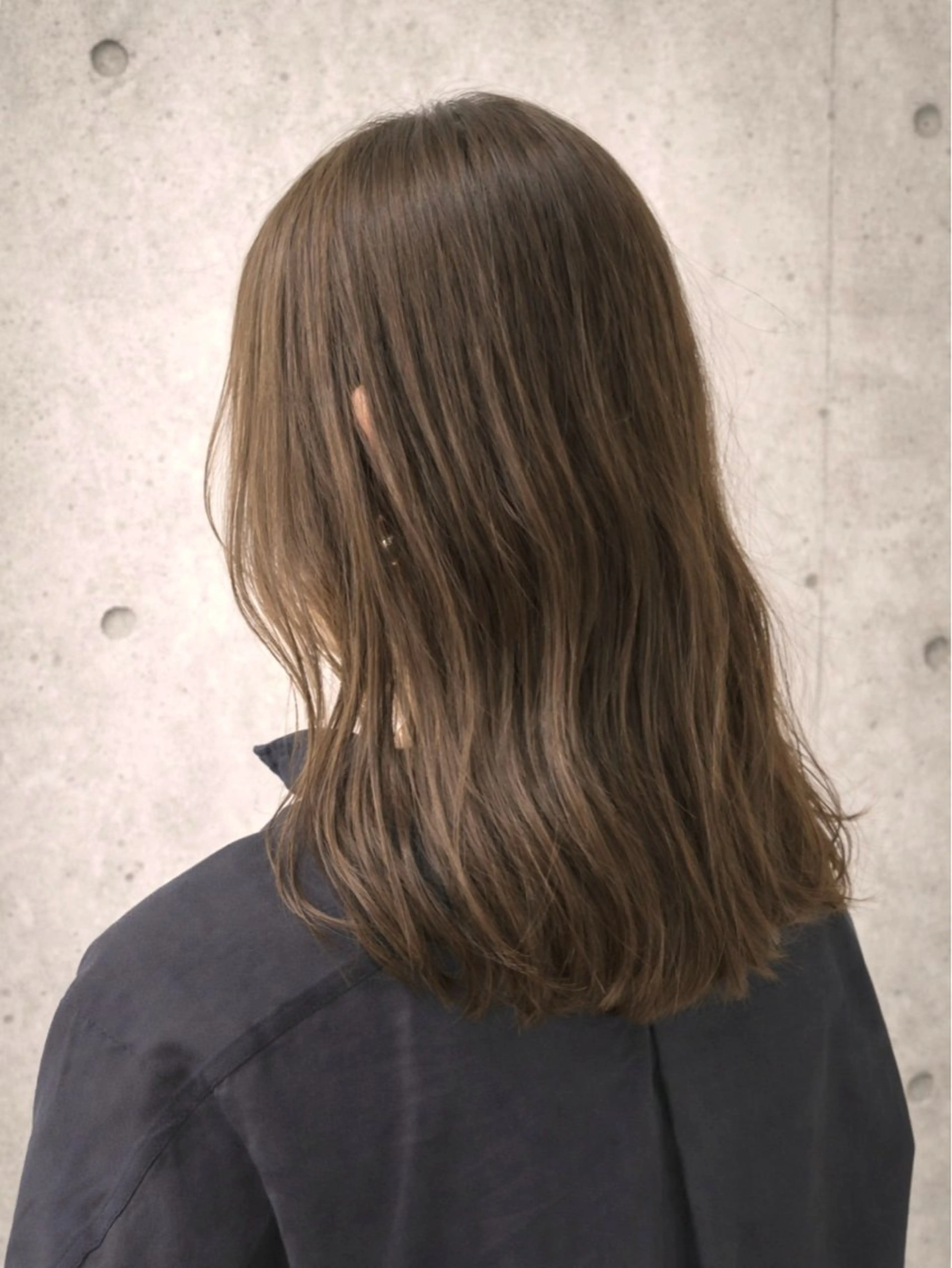 セミロング カラー ラベンダーカラー カット ヘアカラー トリートメント Lien所属・marika レイヤー/ヘッドスパのヘアスタイル