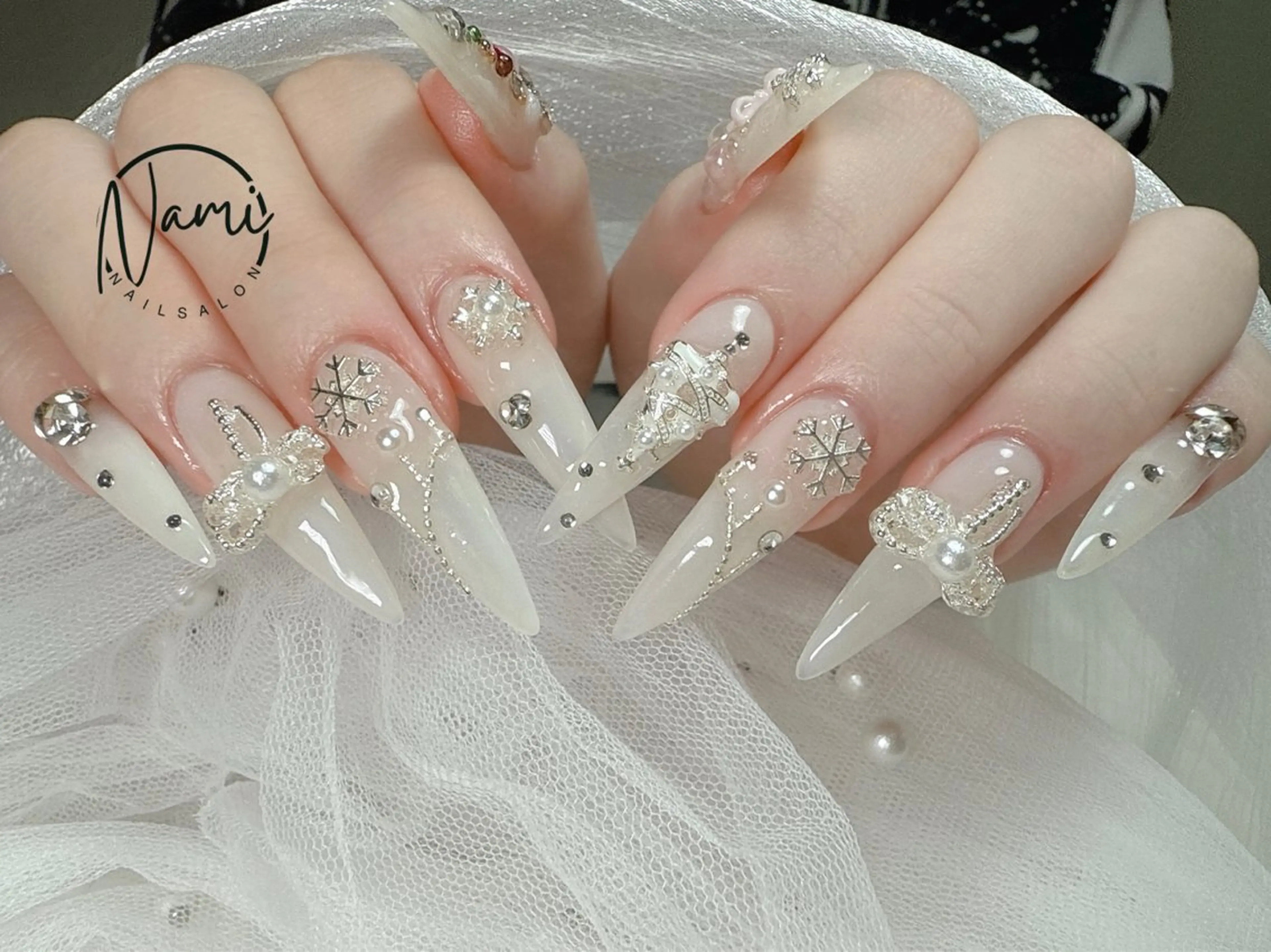 ネイル 長さ出し ガーリー 韓国ネイル ロングネイル 持ち込み Nami nail salon所属・Nami nail salonのネイルデザイン