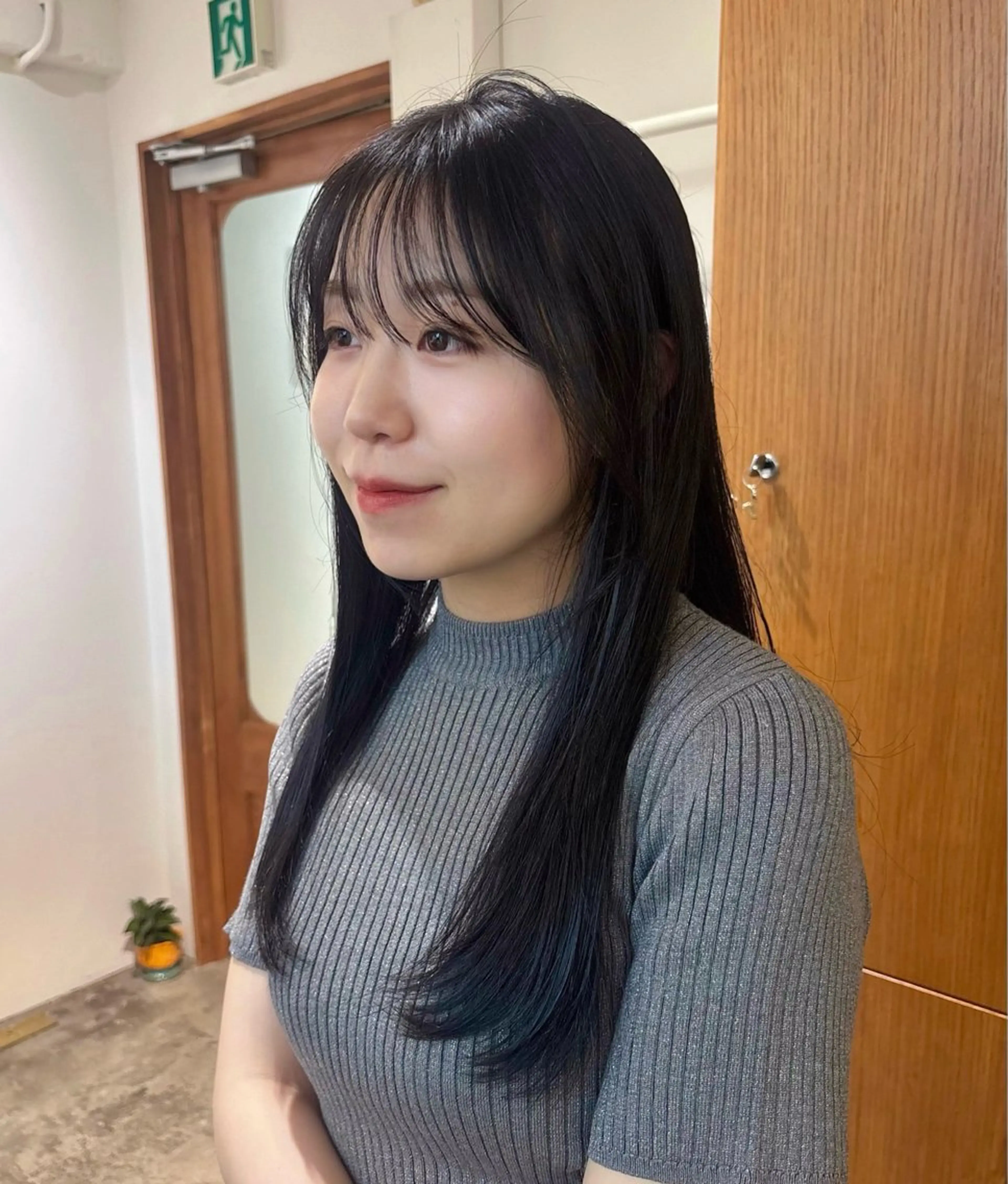 ロング カラー aiko【艶カラー ・ミニモ年内で終了】のヘアスタイル