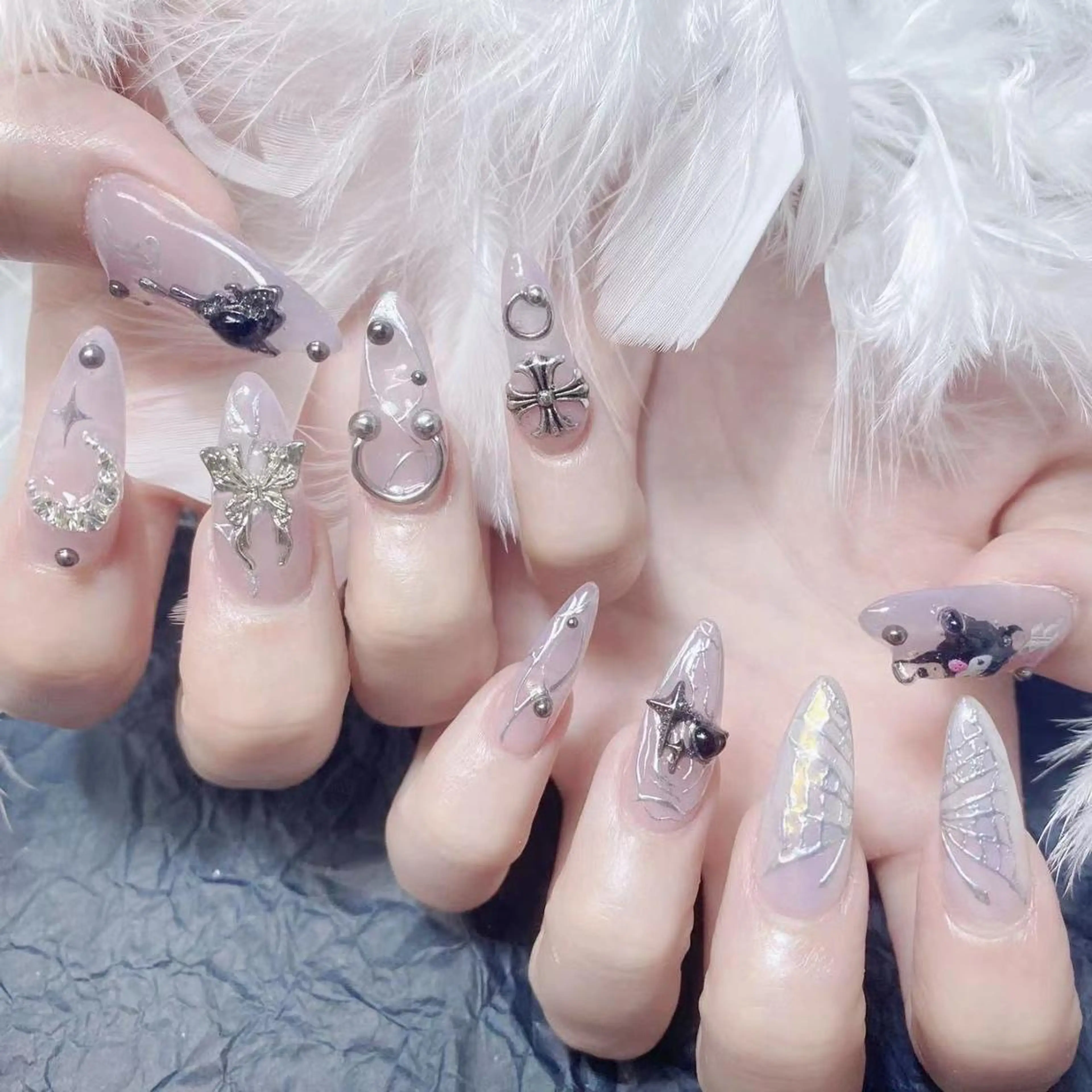 ネイル ハンドネイル ハンドケア Diamond 🚢のネイルデザイン