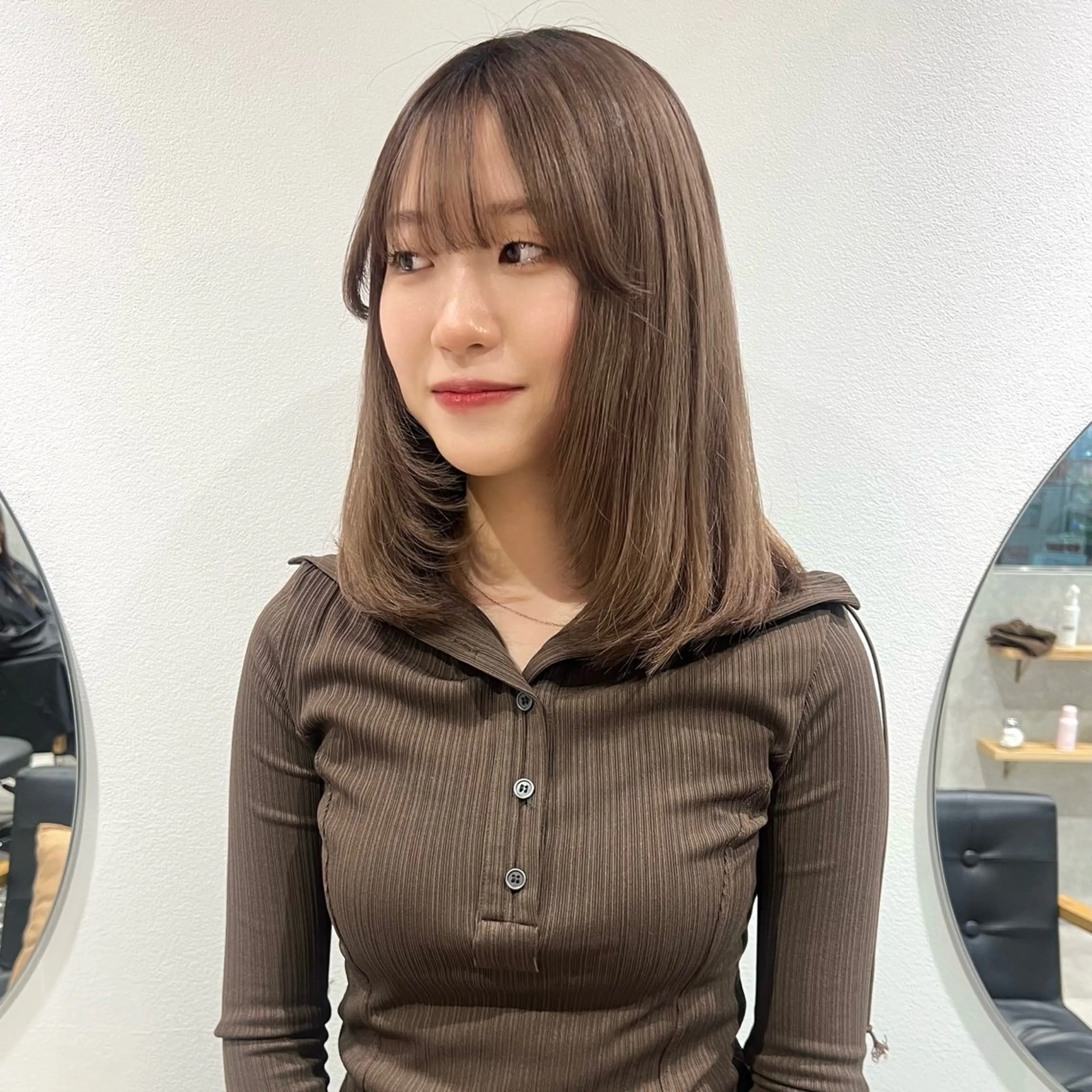 セミロング レイヤーカット カット ヘアカラー トリートメント AI TOKYO S所属・mizuki 【韓国レイヤー】のヘアスタイル