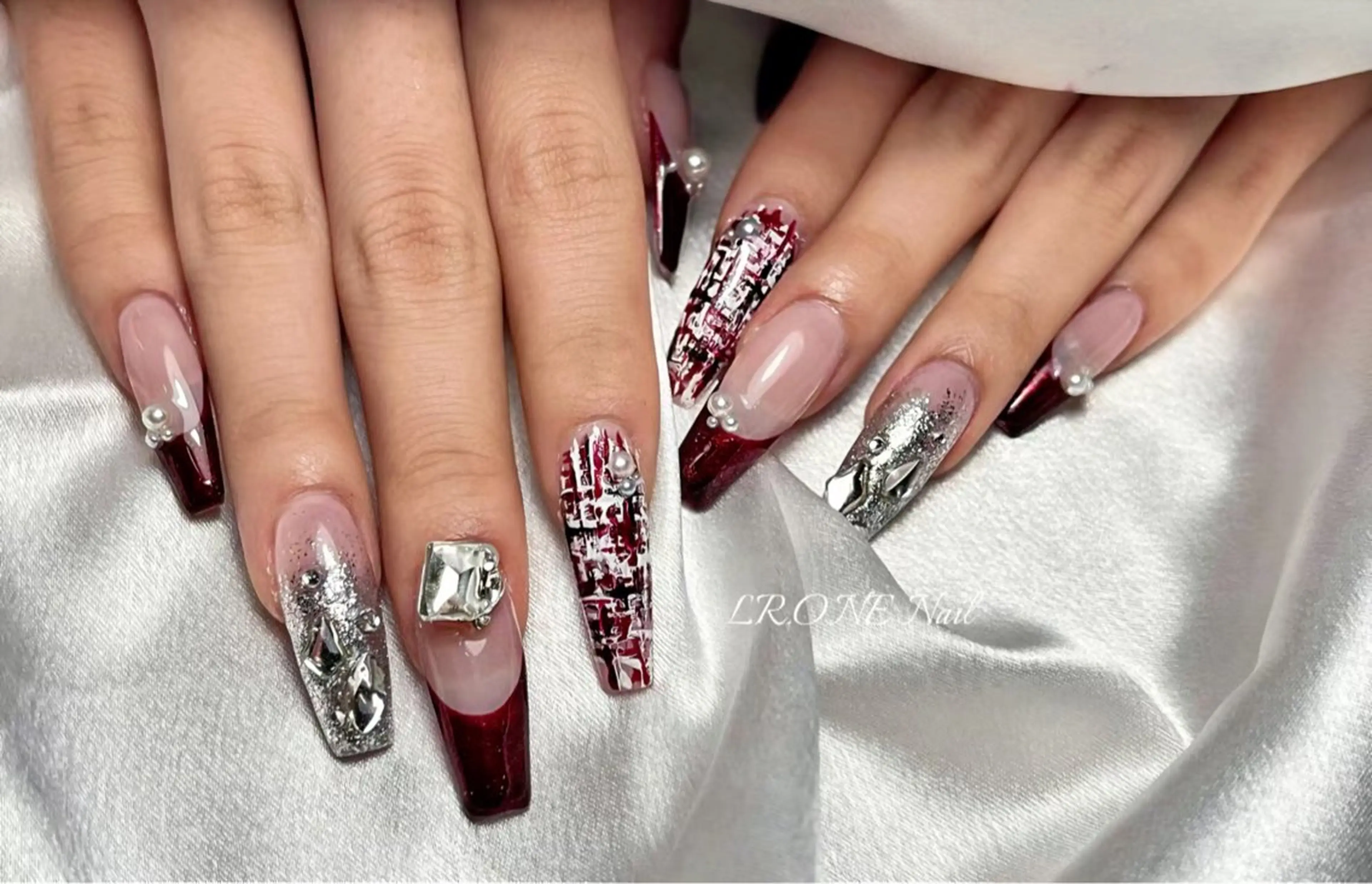 ネイル LR.ONE ヨウのネイルデザイン