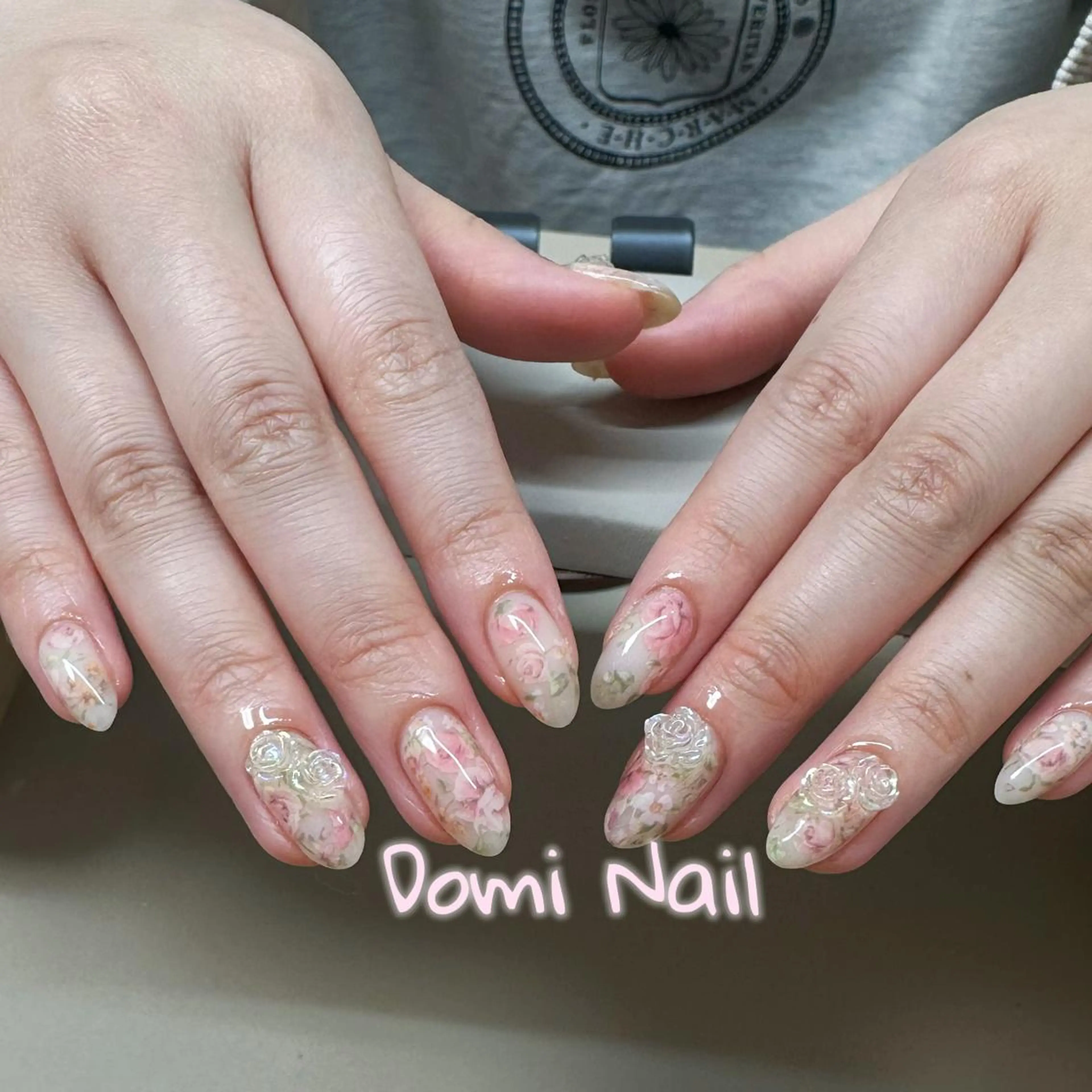 ネイル 持ち込み ハンドネイル Domi Nail Salonのネイルデザイン