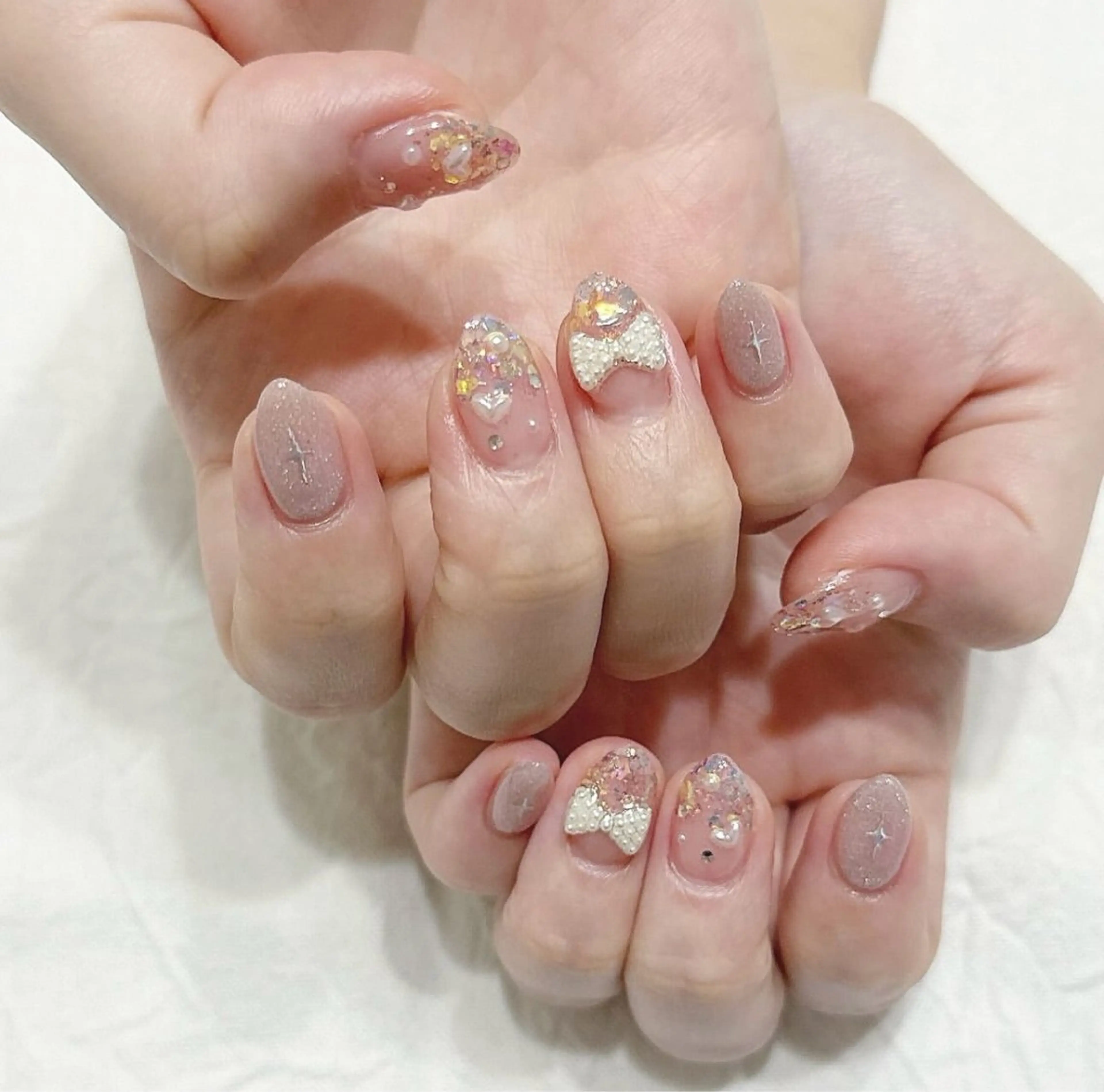 ネイル オーロラネイル リボン ハンドネイル peaberry nailのネイルデザイン