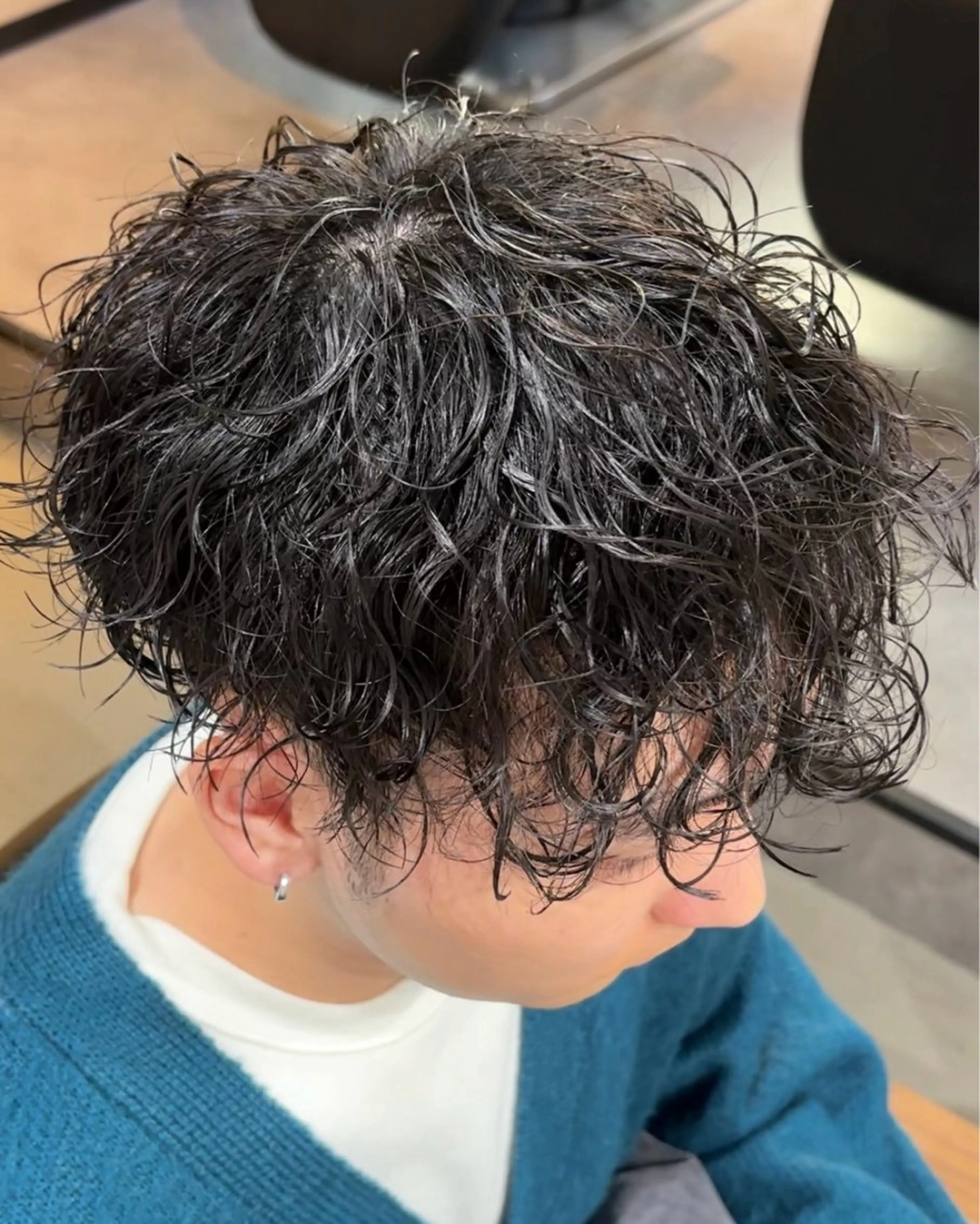 パーマ メンズ 会社で浮かない ビジネスヘア/心斎橋のヘアスタイル