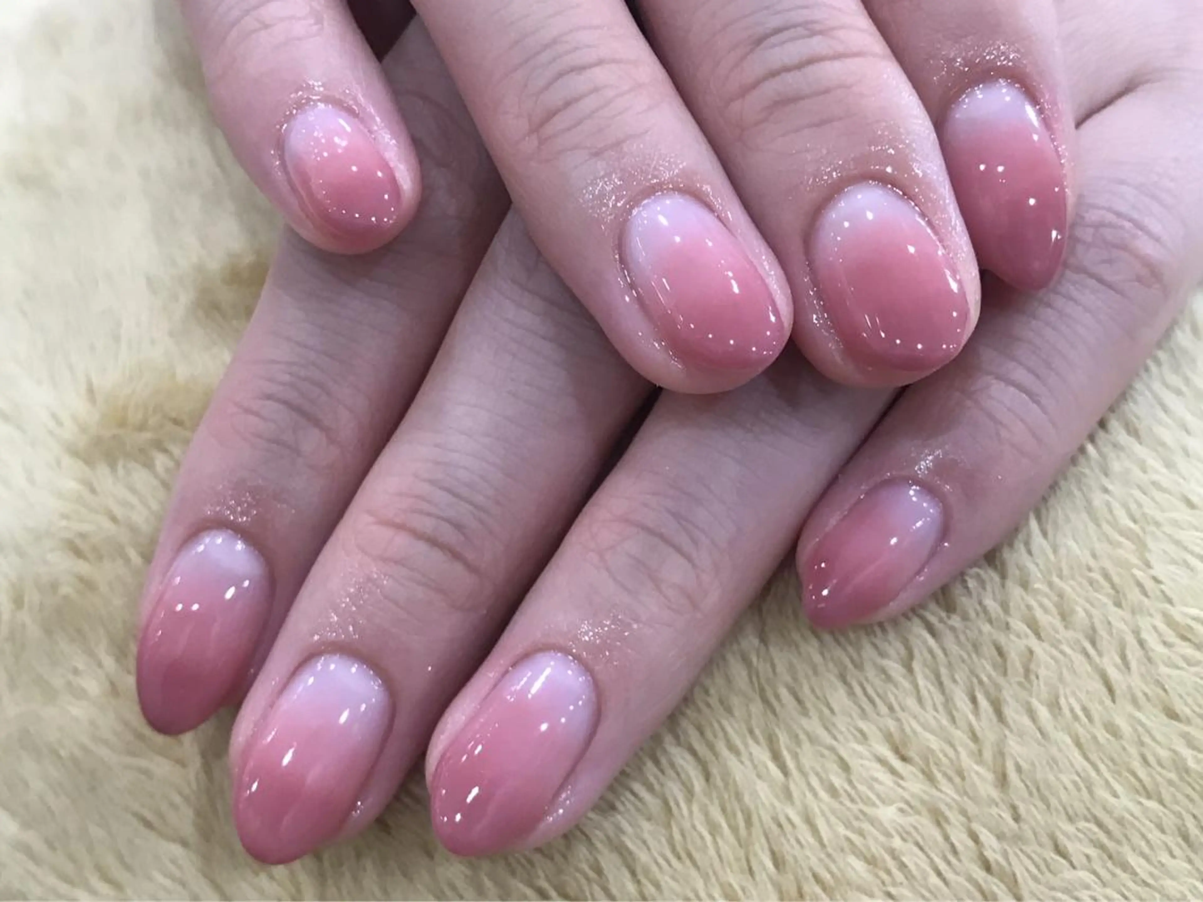 ネイル グラデーション ピンク ハンドネイル 中川 愛理のその他イメージ