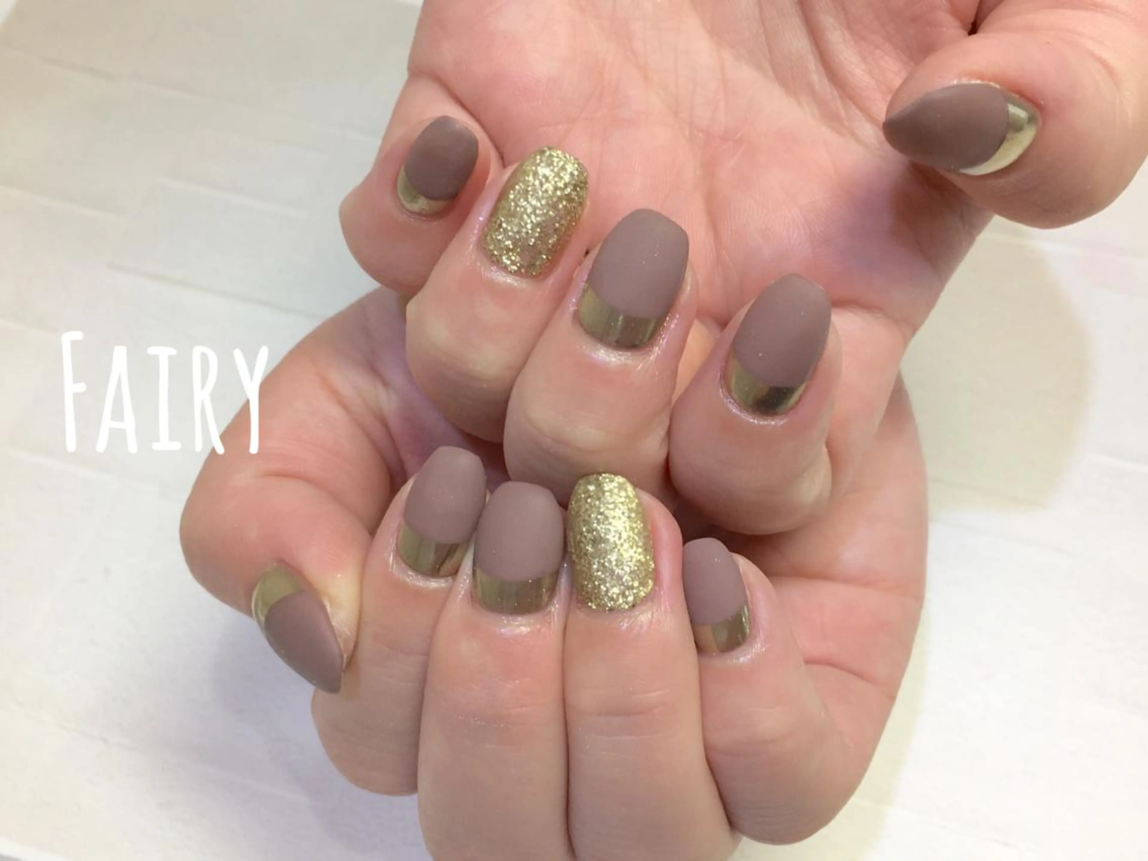 ネイル フレンチネイル ミラーネイル 逆フレンチ 澤口 円佳のネイルデザイン