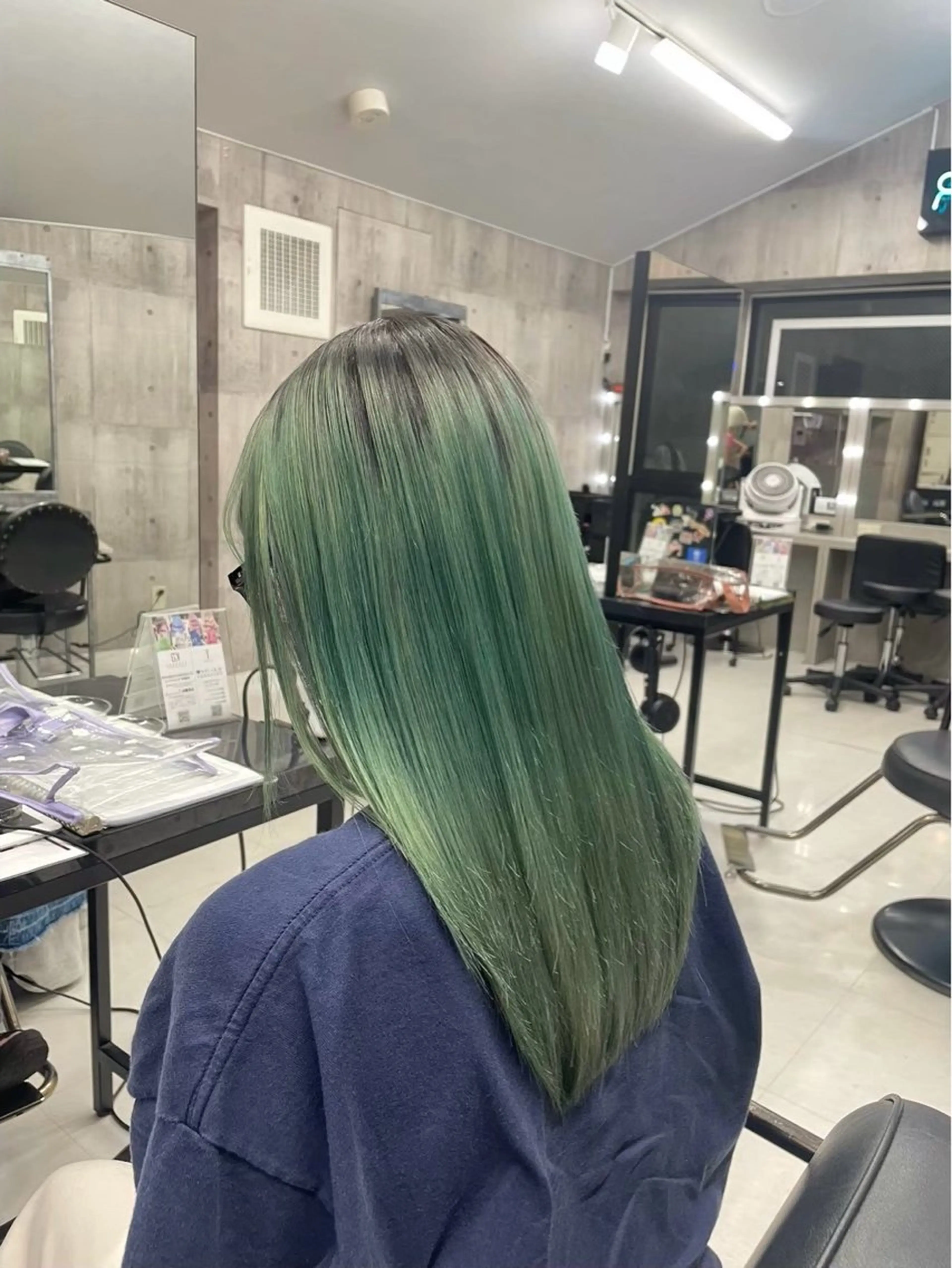 ロング カラー アッシュ バレイヤージュ ミストバング ブリーチ ブロンド ヘアカラー トリートメント 🌥️かずき🌥️ 寒色.デザイン特化のヘアスタイル