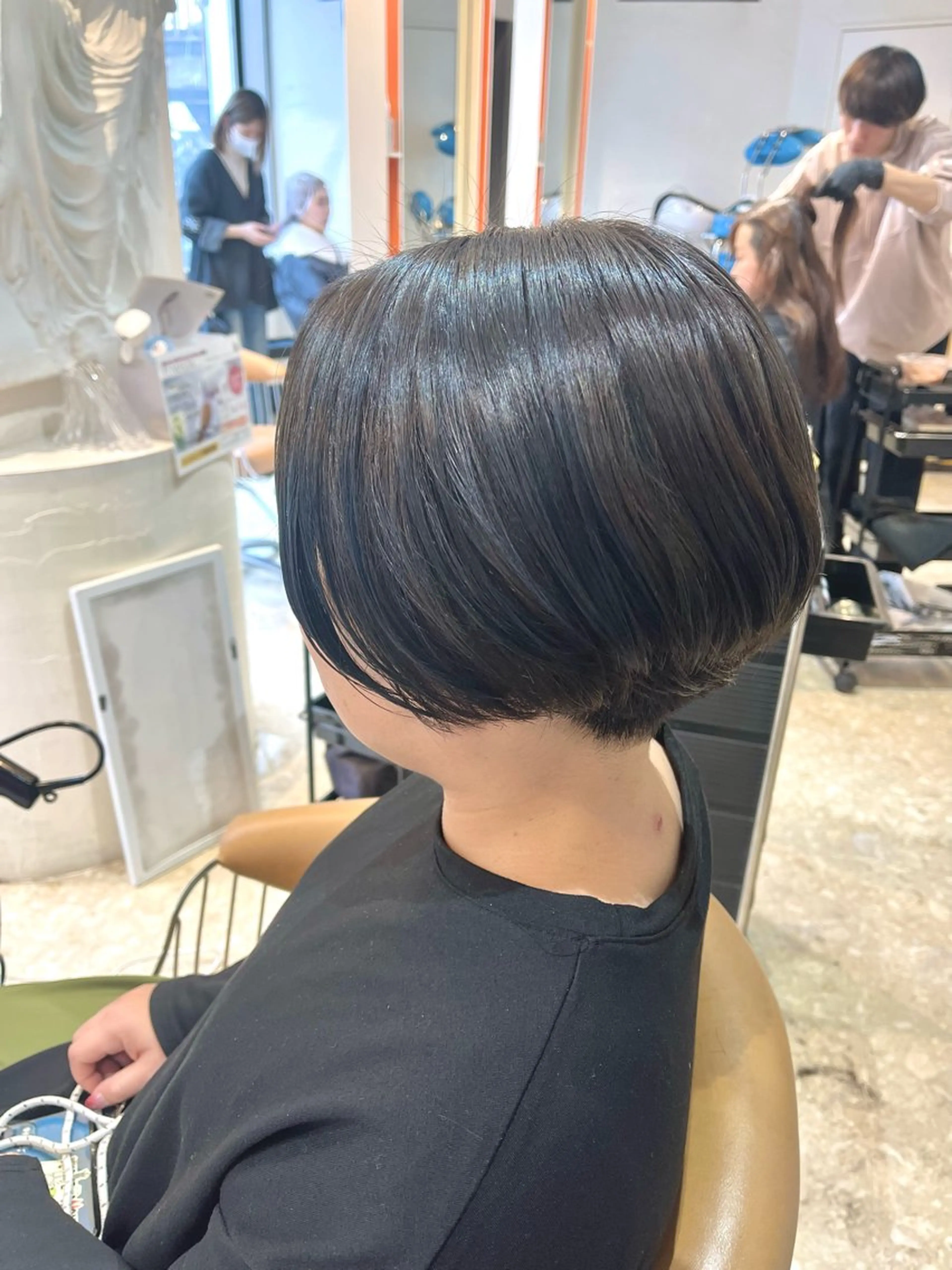 ショート カラー カット ヘアカラー トリートメント うしだ かおるのヘアスタイル