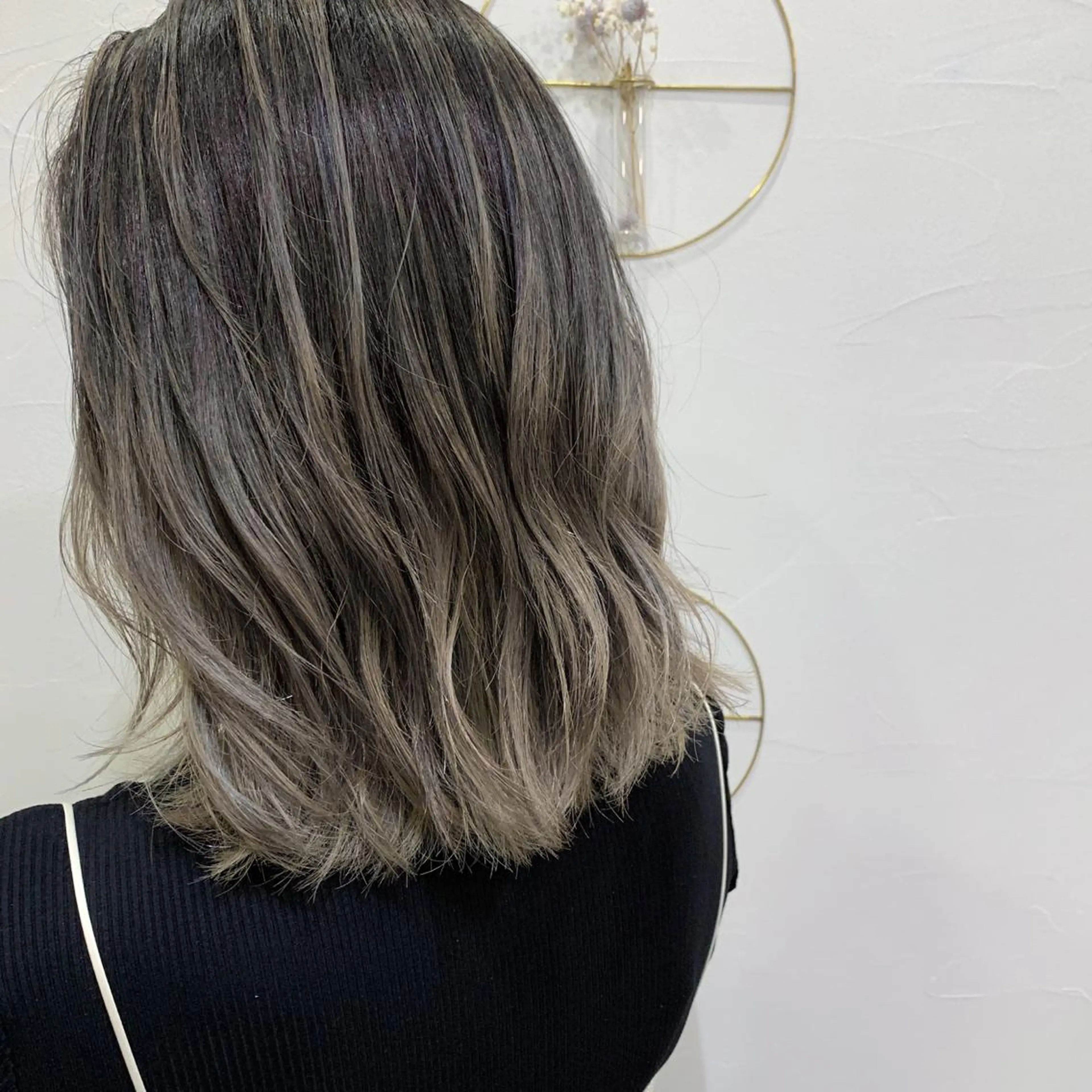 ミディアム カラー アディクシーカラー アクアカラー アッシュ バレイヤージュ ベージュカラー ヘアカラー トリートメント Lome'所属・✨ブリーチマスター✨ オクヤマヨウスケのヘアスタイル