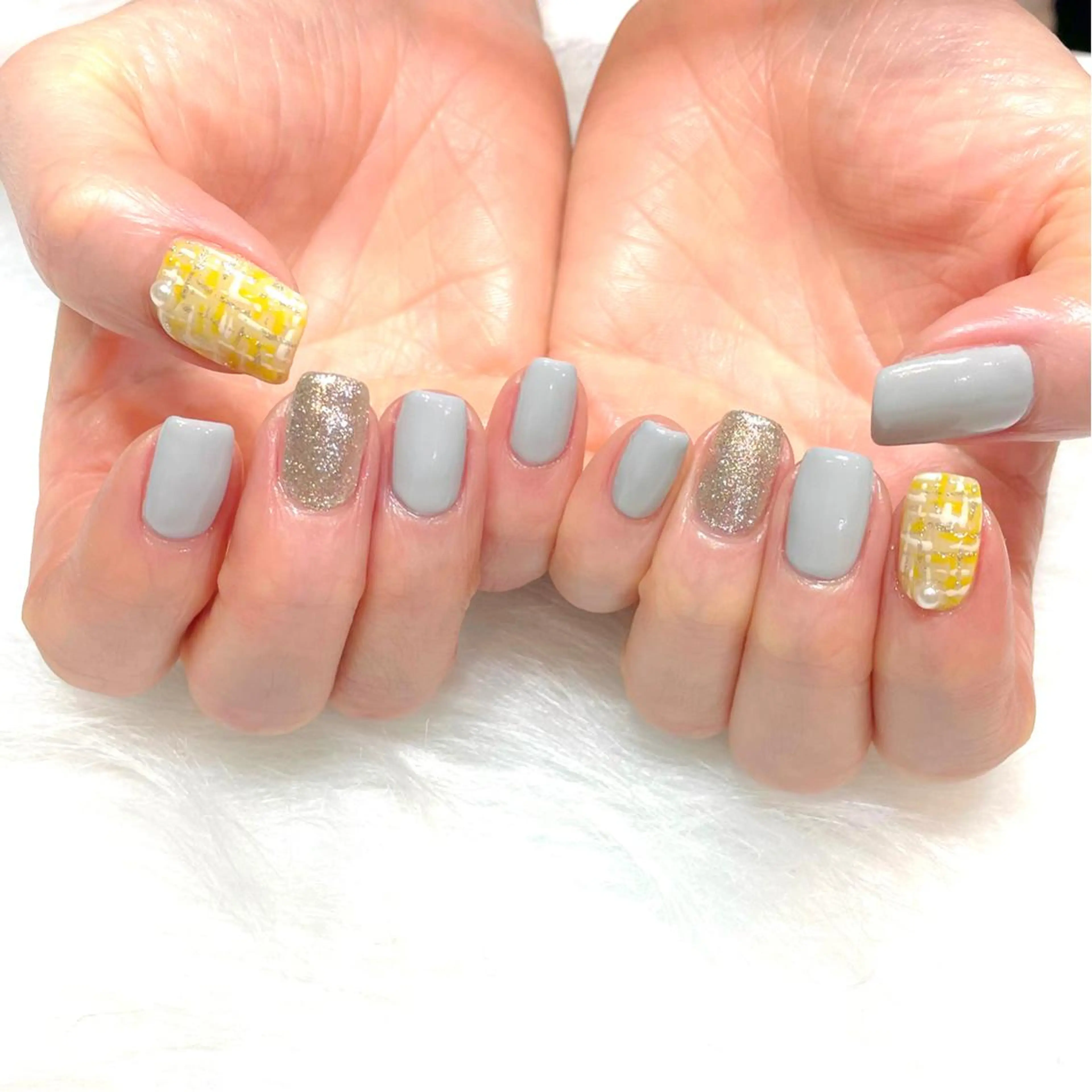 ネイル 春ネイル ツイードネイル 黄色 MADDY NAILS所属・MADDYNAILS ✴︎柏痛ネイルのネイルデザイン