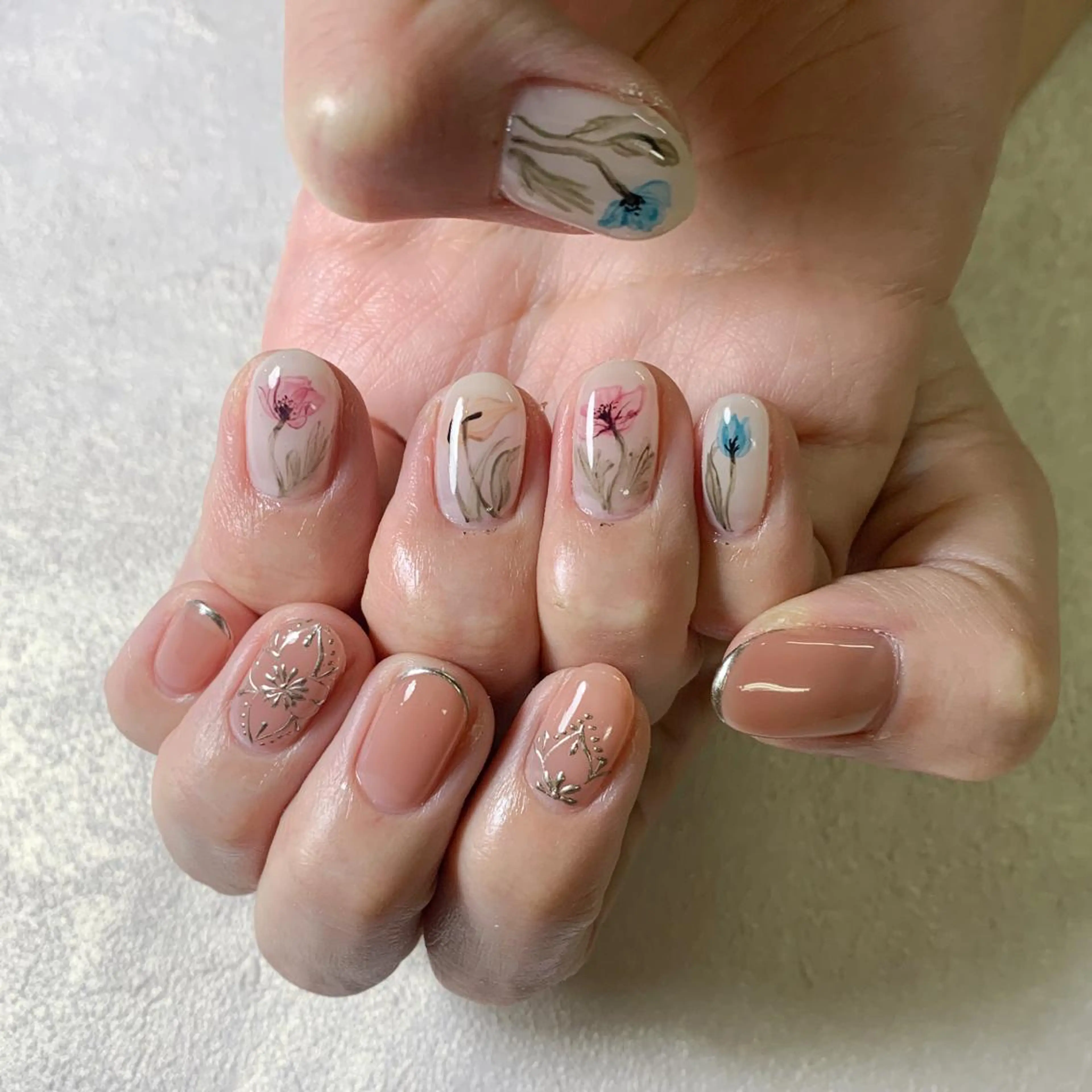 ネイル ハンドネイル atelier FIORITURA所属・FIORITURA aiのネイルデザイン