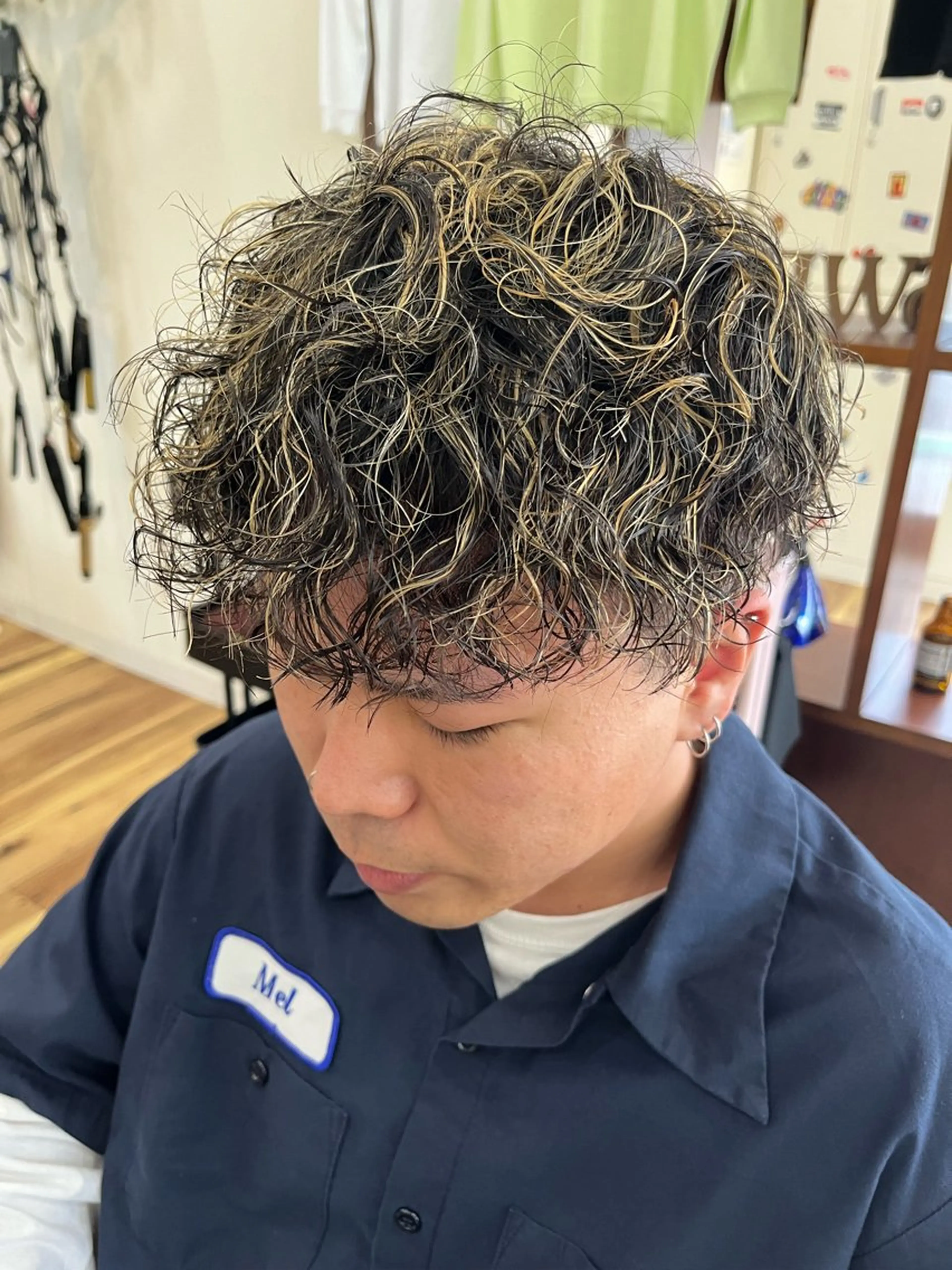 メンズカット × 金メッシュの写真