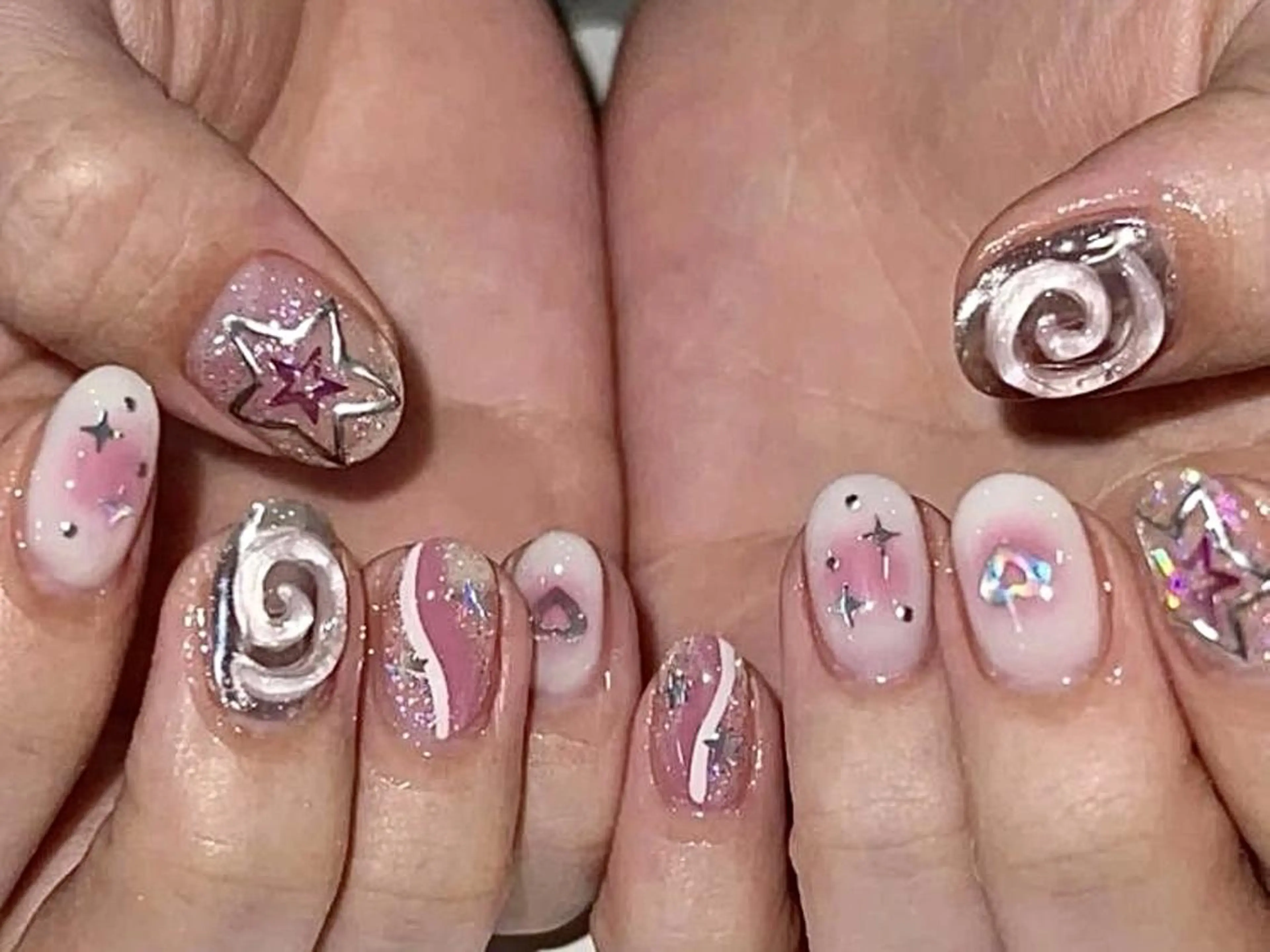 ネイル ハンドネイル na🎀🎀na ちゅるちゅるのネイルデザイン