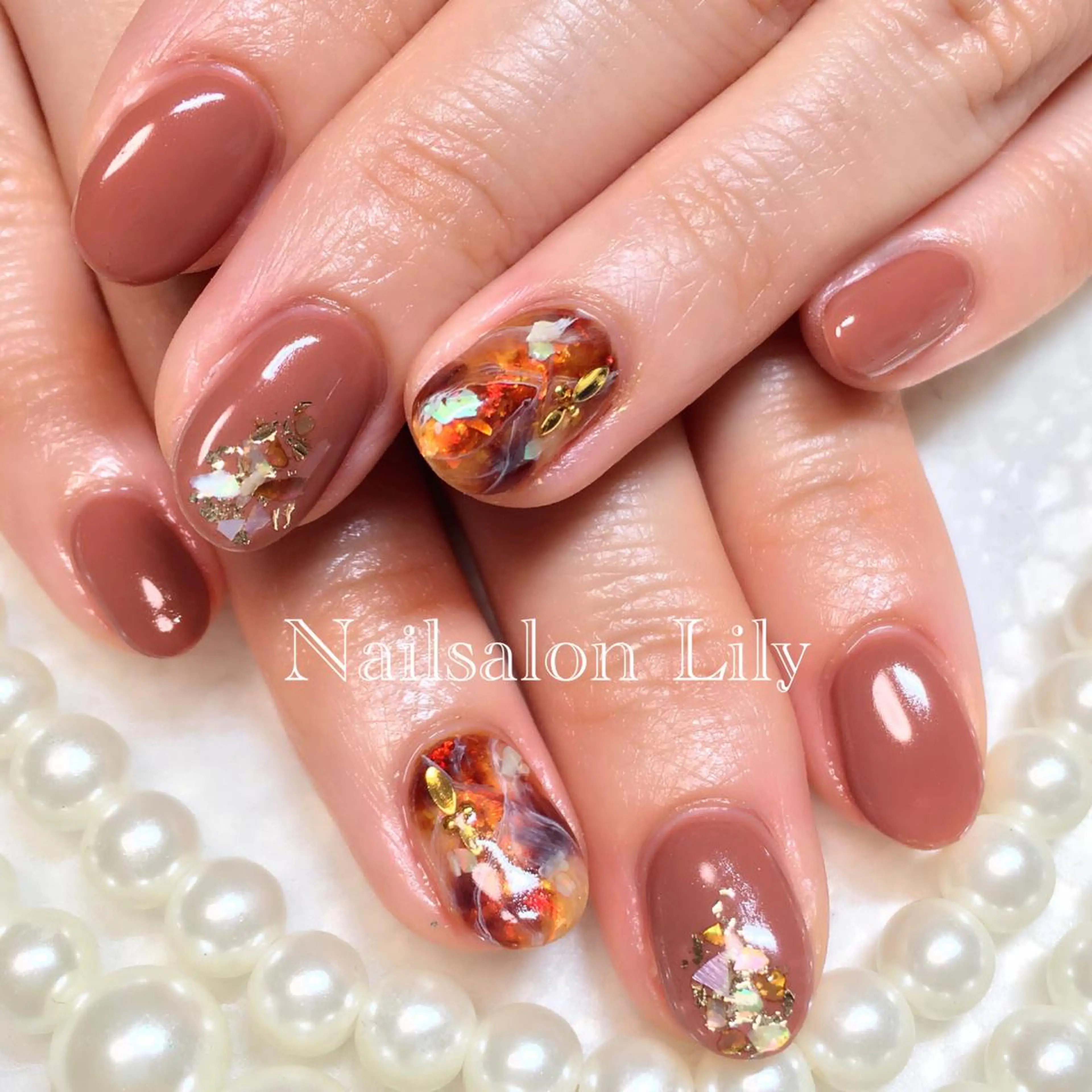 ネイル べっ甲ネイル Nailsalon Lilyのネイルデザイン