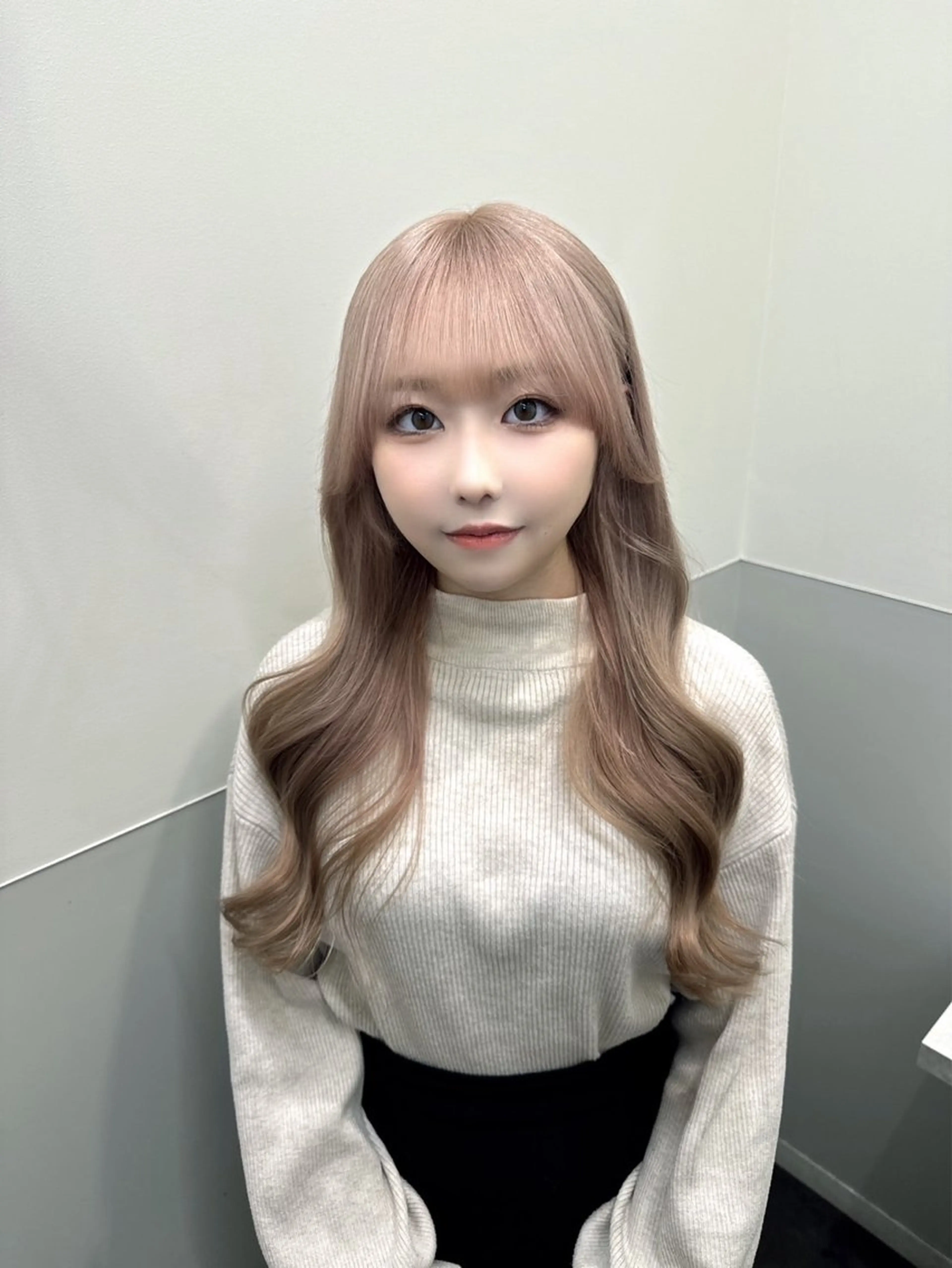 【🎀12月限定🎀】🤍色落ち可愛くしたいならこちら🤍ブリーチ2回＋韓国カラー＋メンテナンスカット☁️の写真