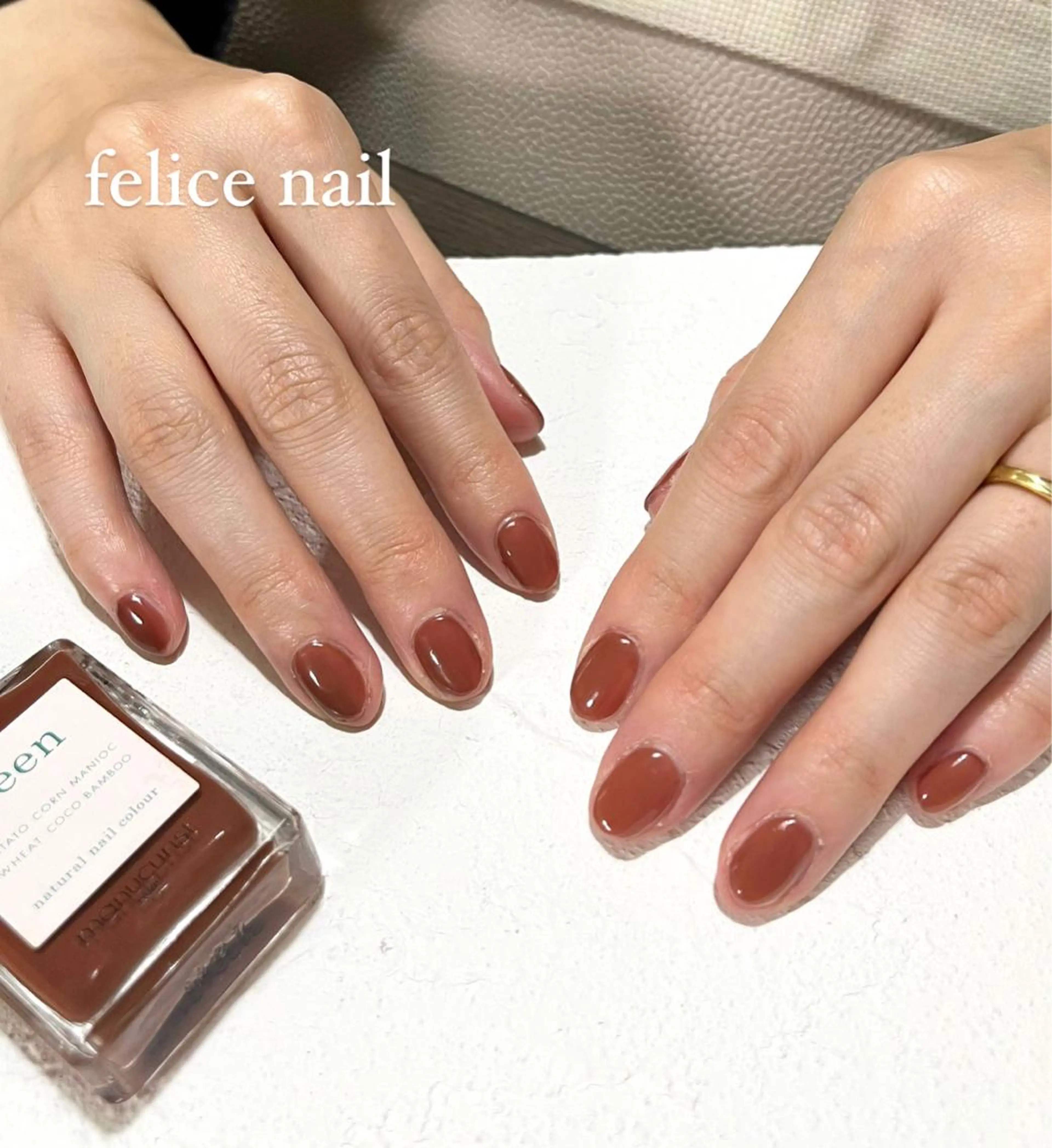 【hand or foot】ワンカラーの写真