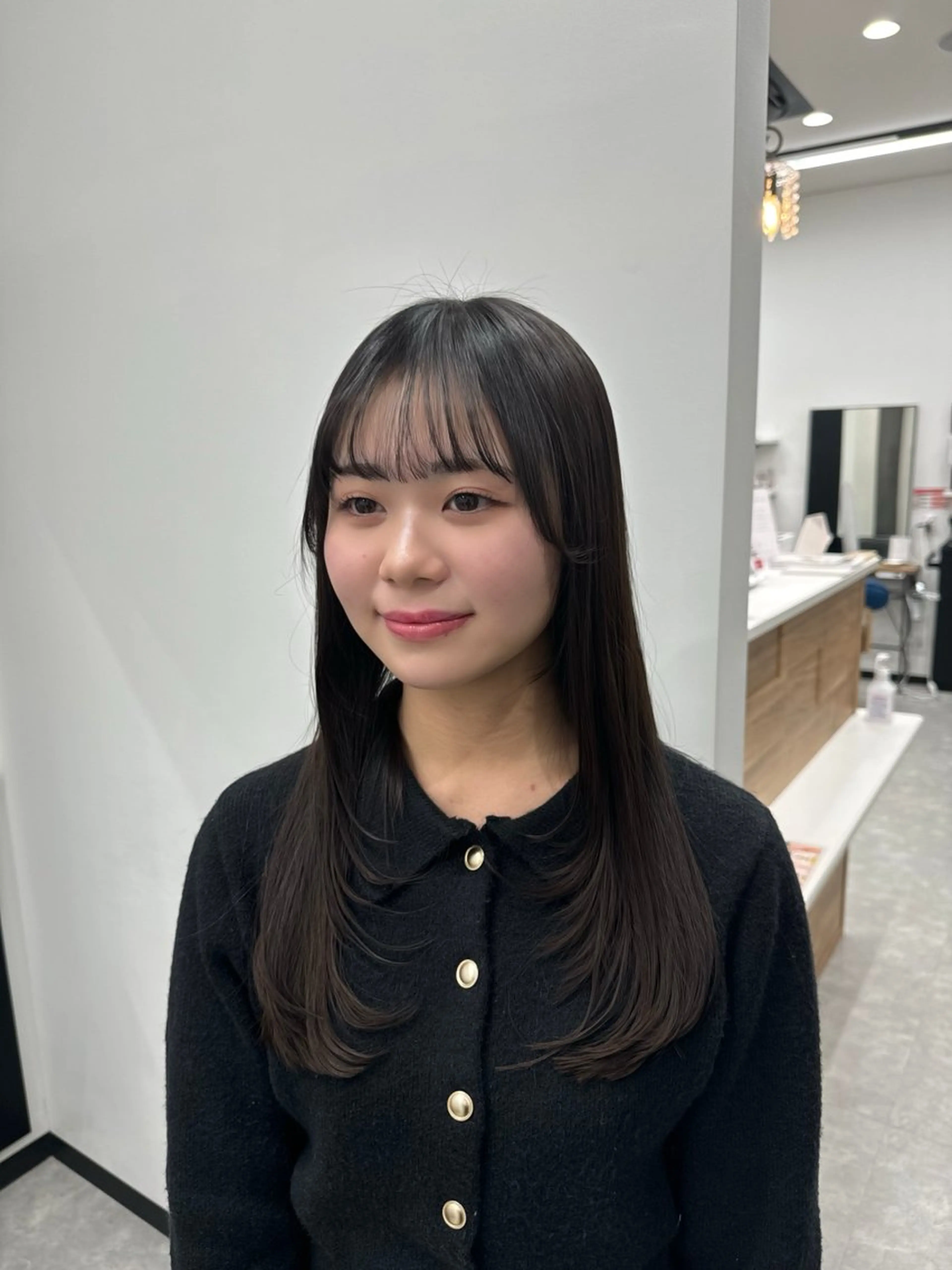 セミロング BELLE by revo所属・𝘀𝗮𝗲/ 艶髪/ショートボブのヘアスタイル