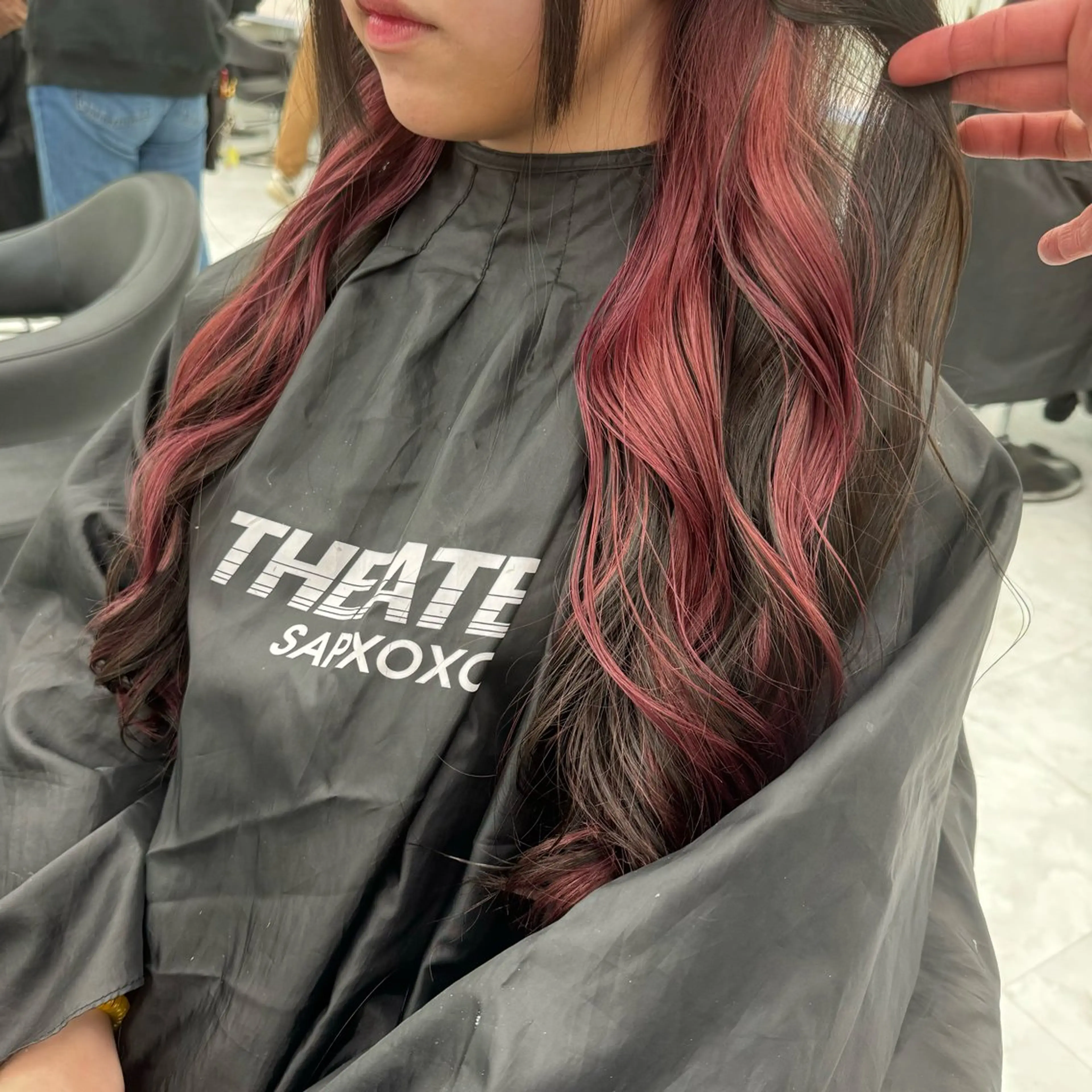 ロング カラー ヘアカラー トリートメント ヘッドスパ ヘアセット 韓国スタイル🇰🇷 トレンドレイヤー🪡のヘアスタイル