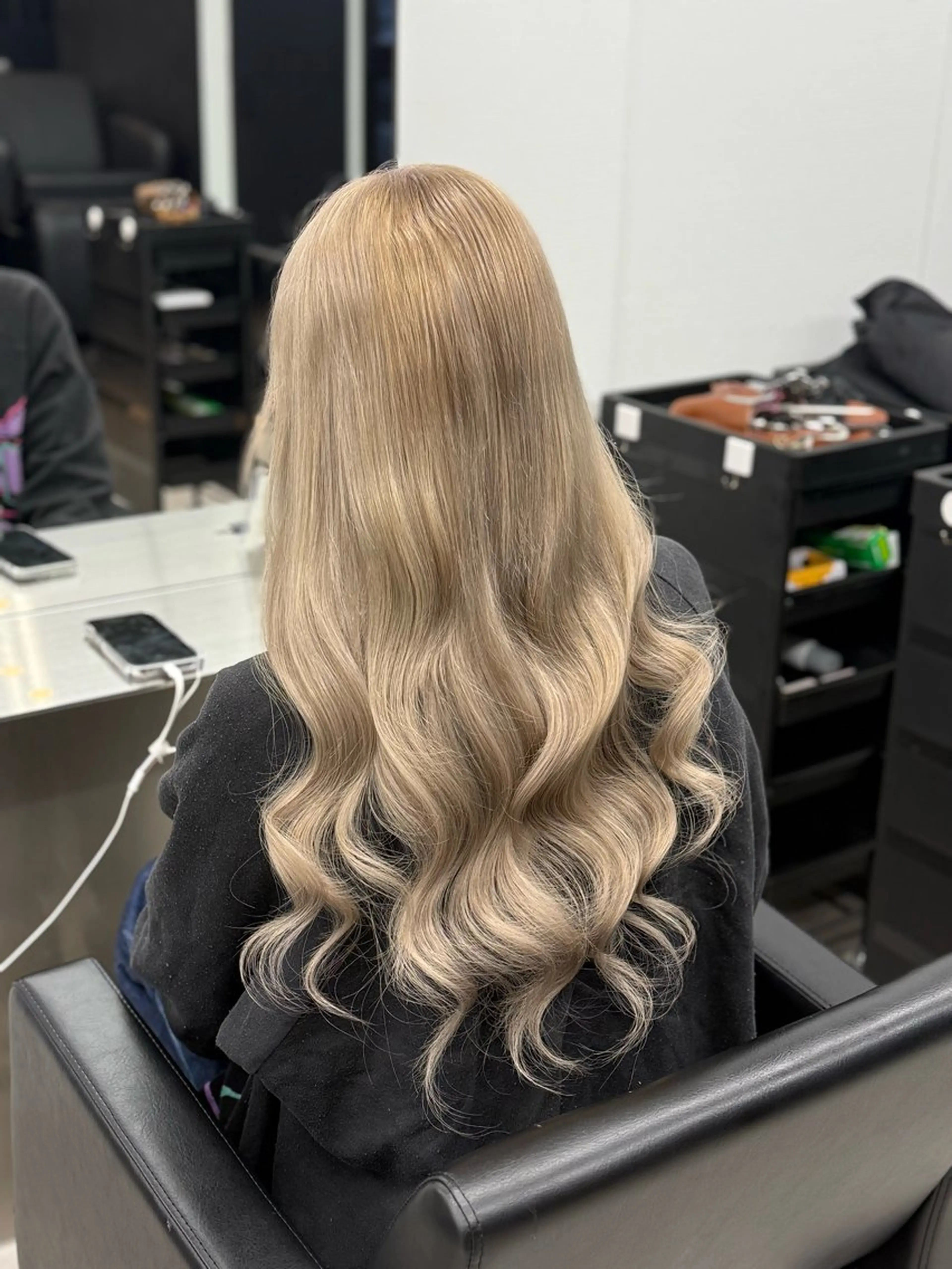 ロング カラー シールエクステ ブリーチ ダブルカラー ハイトーンカラー ブリーチなしカラー lapis福岡天神 まいのヘアスタイル