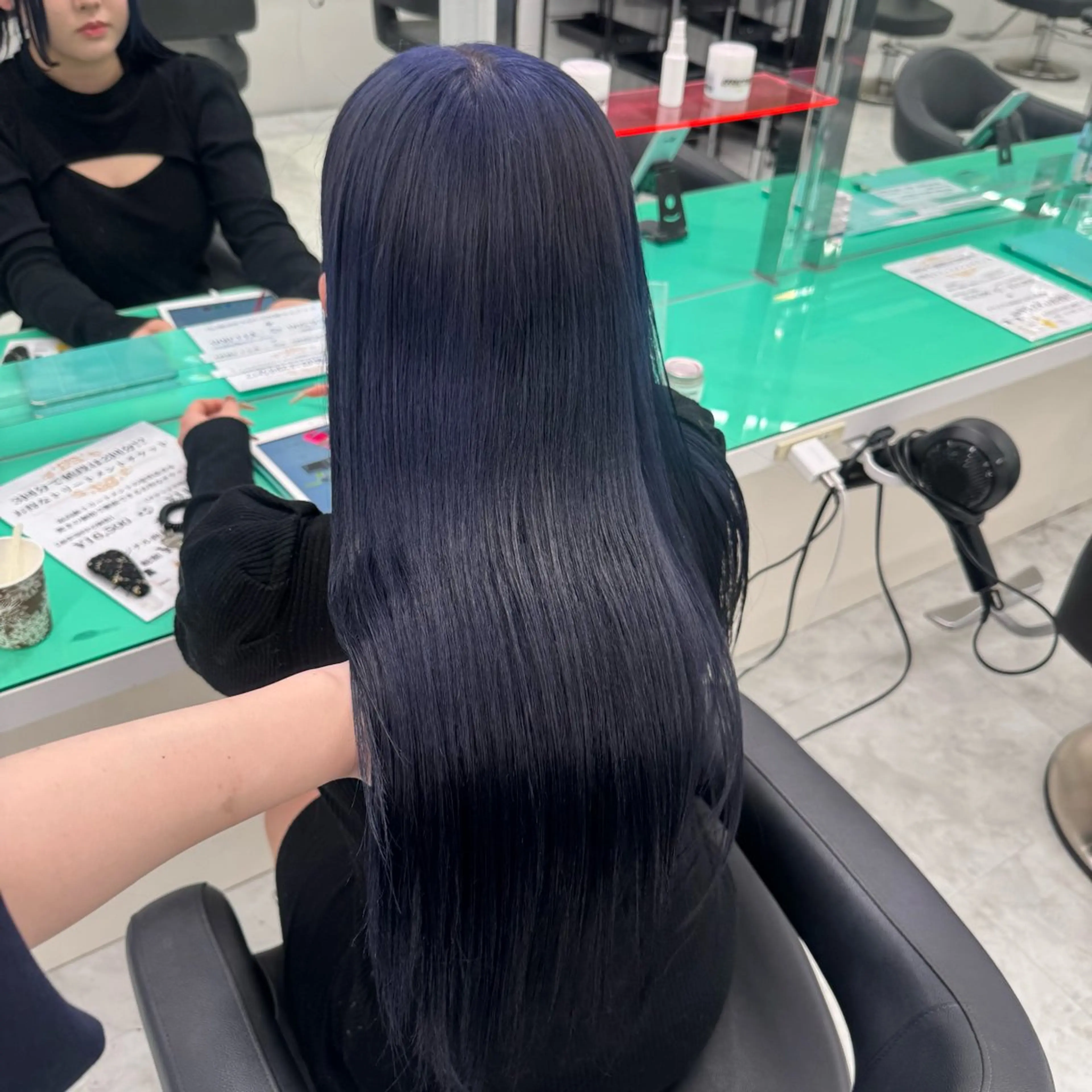 ロング カラー ヘアカラー ダメージレスハイ トーン💖kanonのヘアスタイル