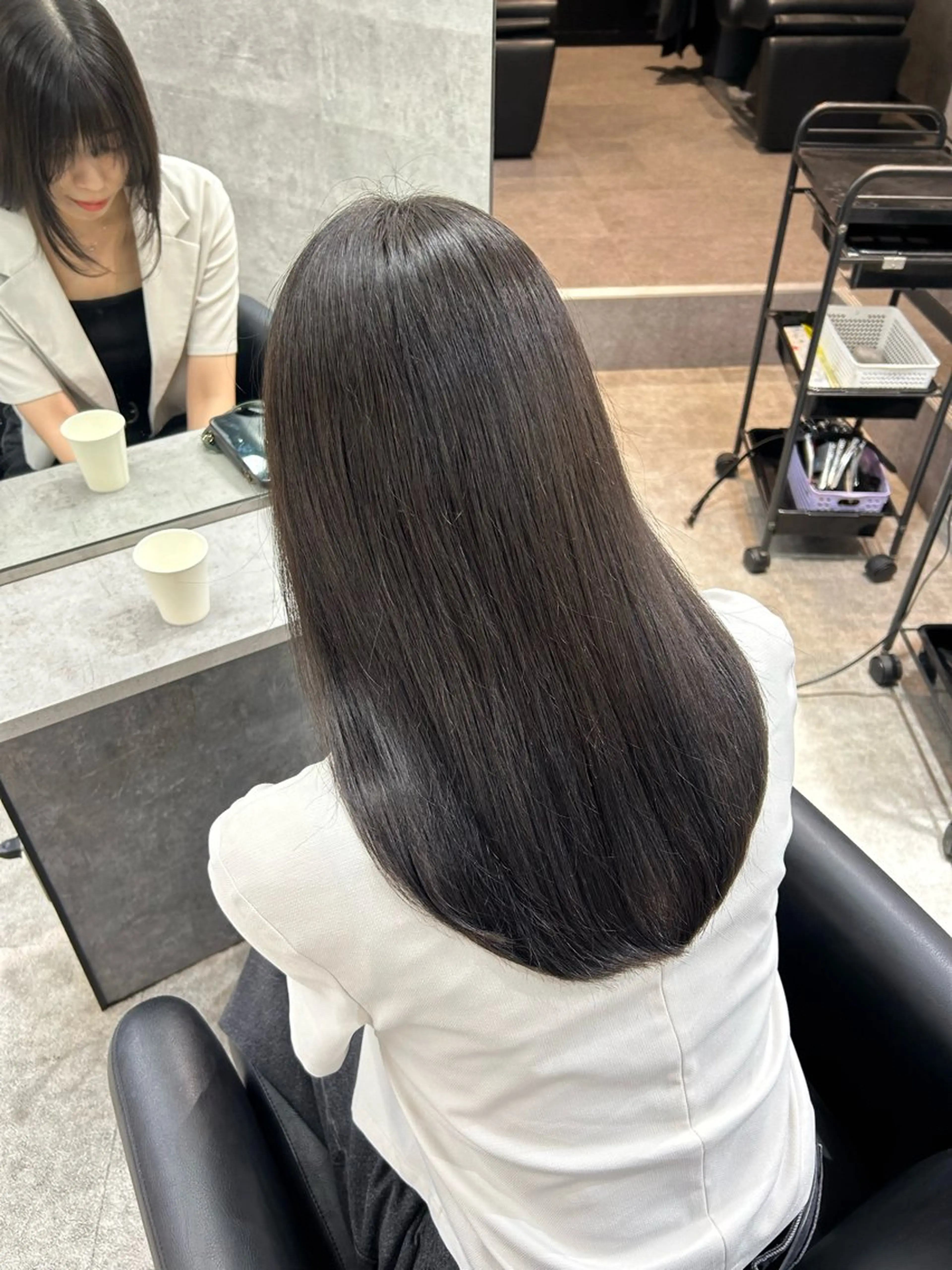 【平日限定】カット＋髪質改善ストレート＋艶カラー＋高保湿トリートメント🍀🍀の写真