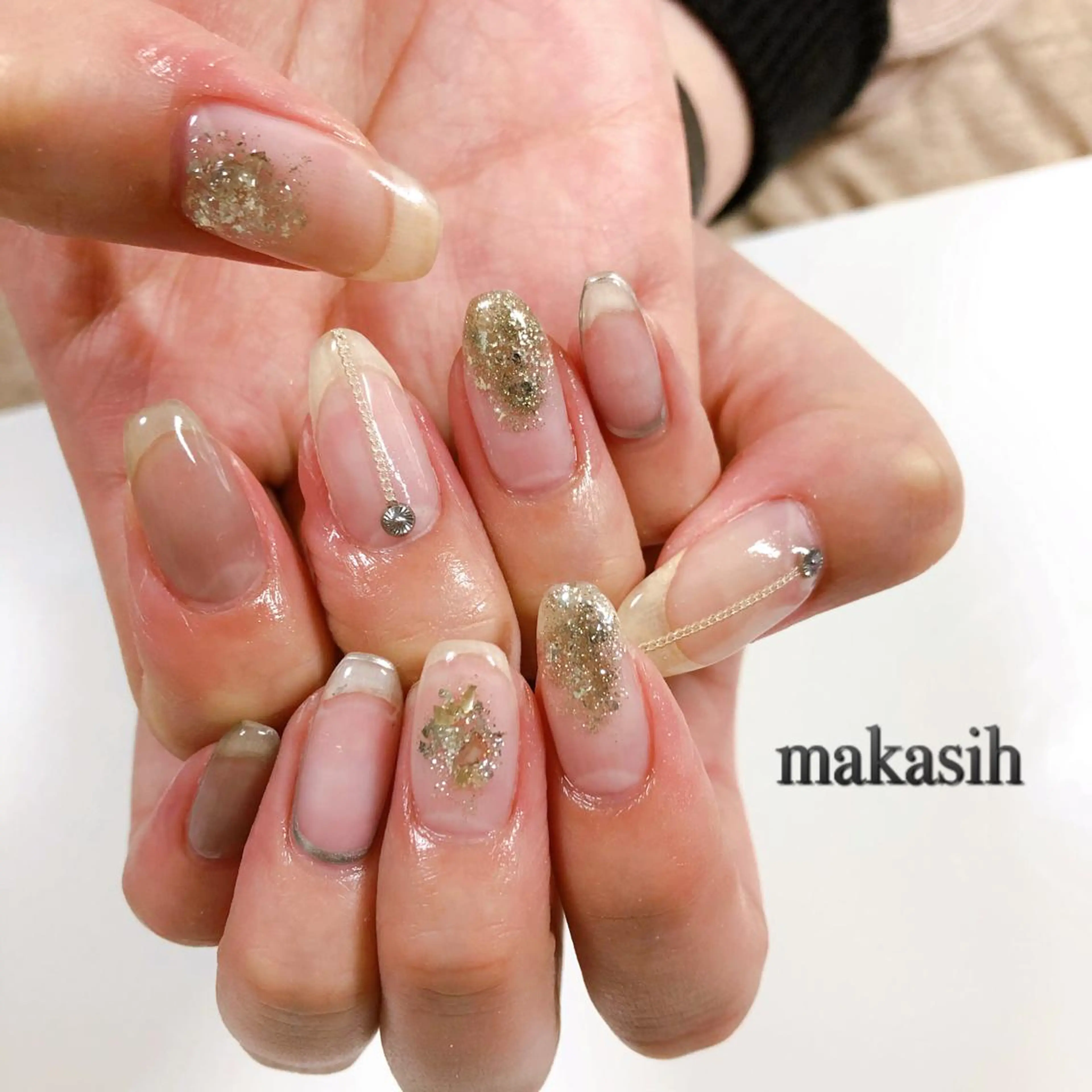 ネイル クリアネイル キラキラネイル 濱田 美菜子のエステ・リラクイメージ