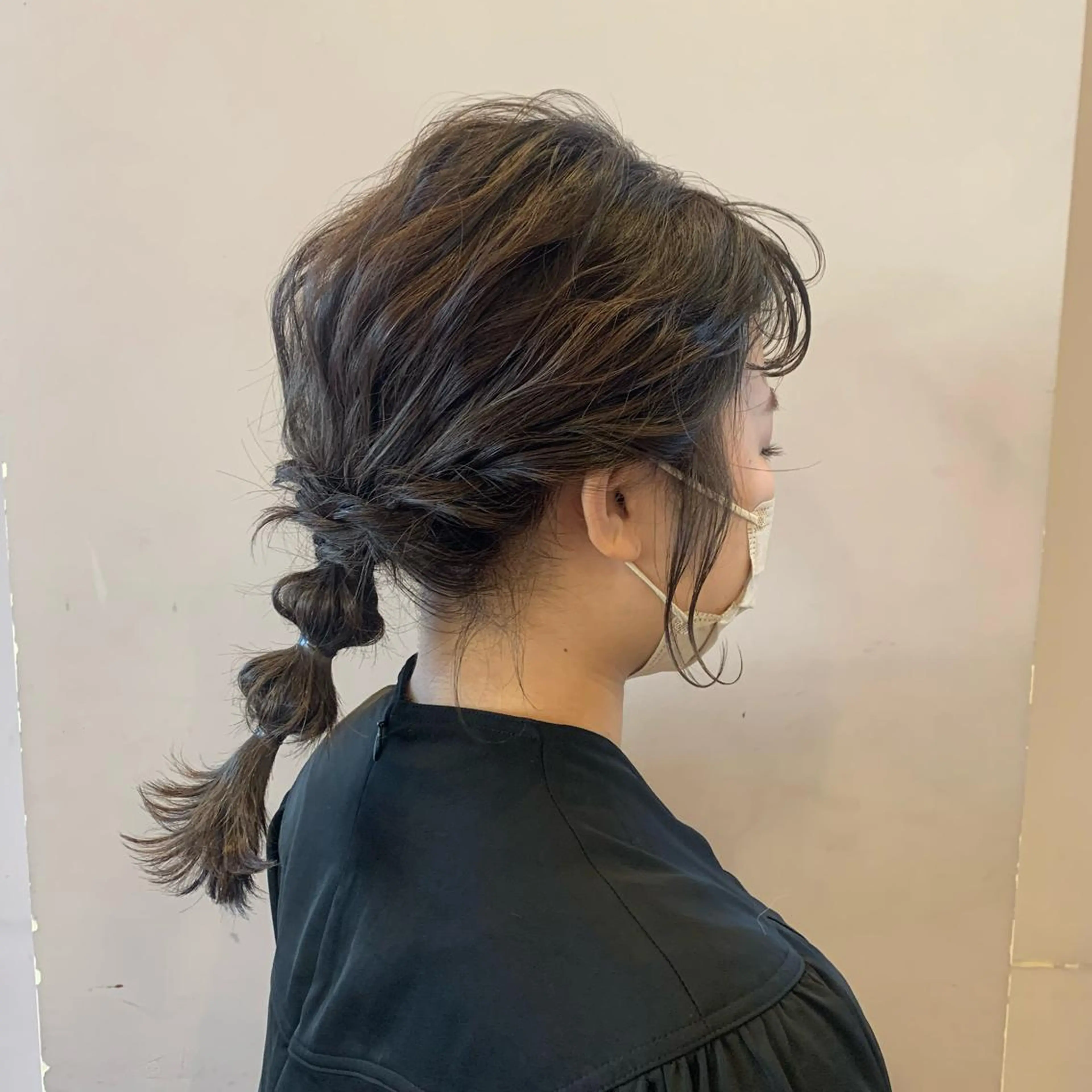 ミディアム ヘアアレンジ 結婚式・ブライダル 髪飾り ヘアセット 顔周りカット/アレン ジ/カラー小野寺紗良のヘアスタイル
