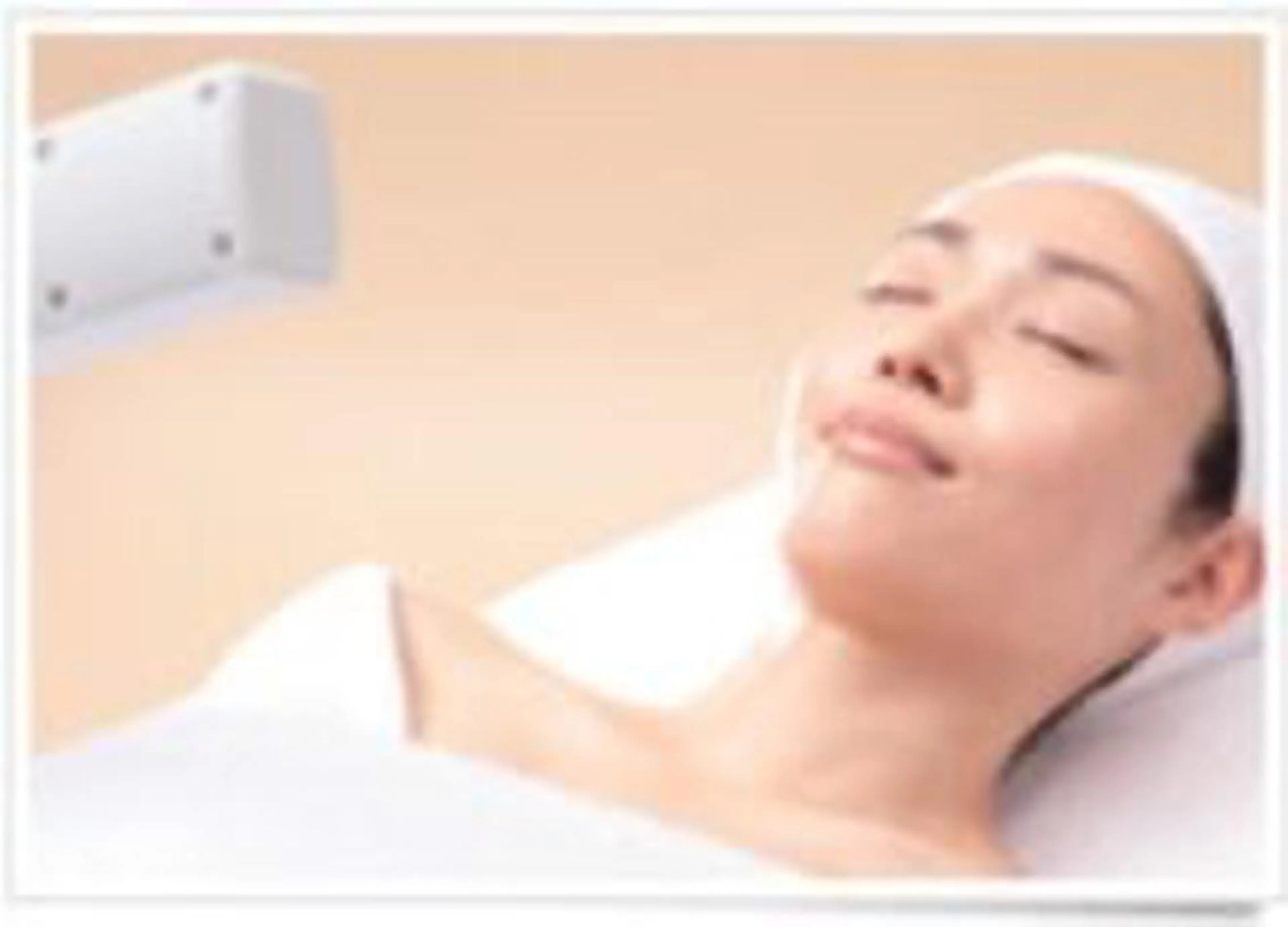 予約再開❗️ソフトピーリング（1,100円）付❗️リンパフェイシャル（デコルテ）＋毛穴吸引＋パック ¥3300の写真