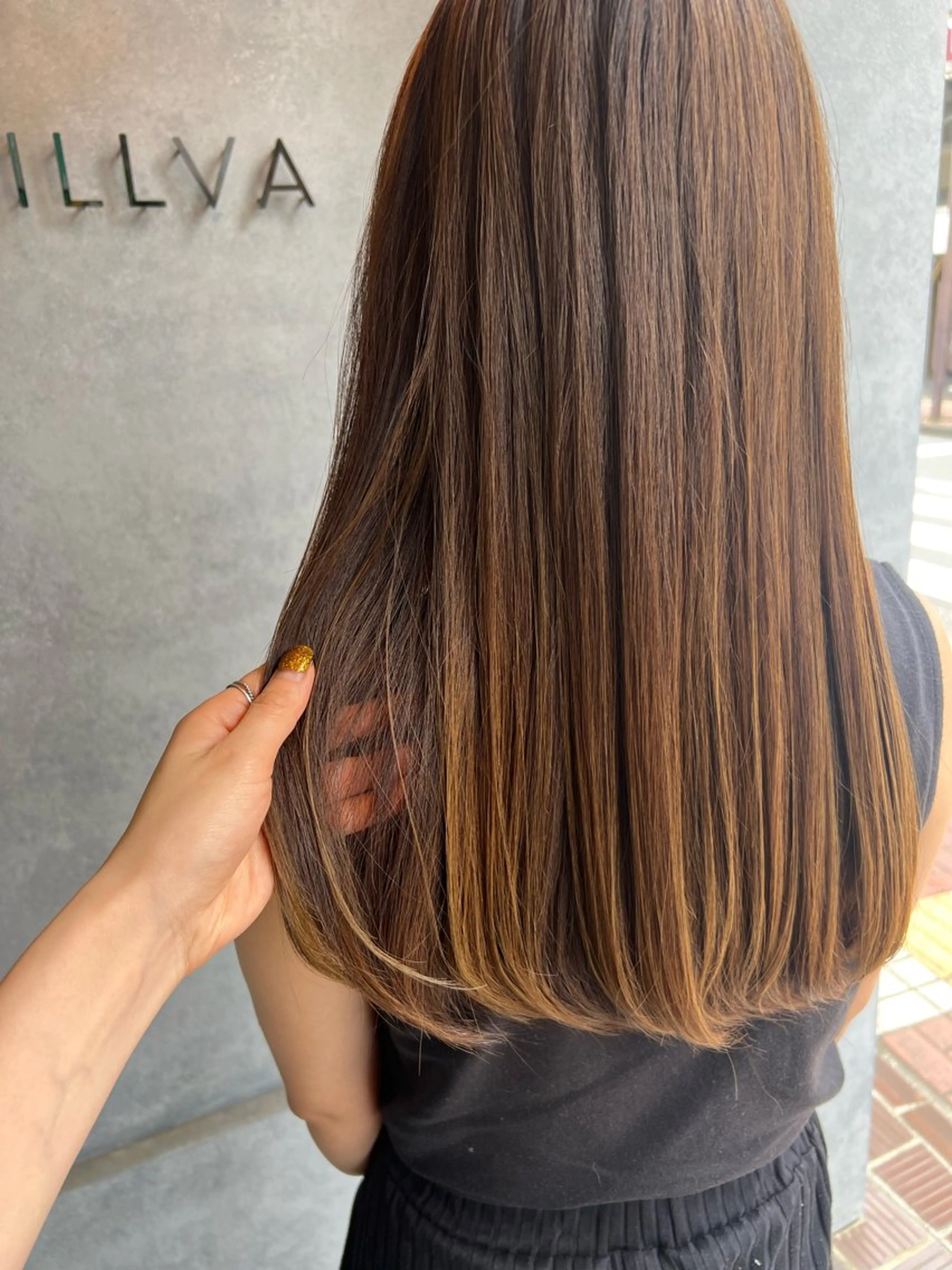 ロング カラー N°jillva 𝑘𝑎𝑟𝑖𝑛のヘアスタイル