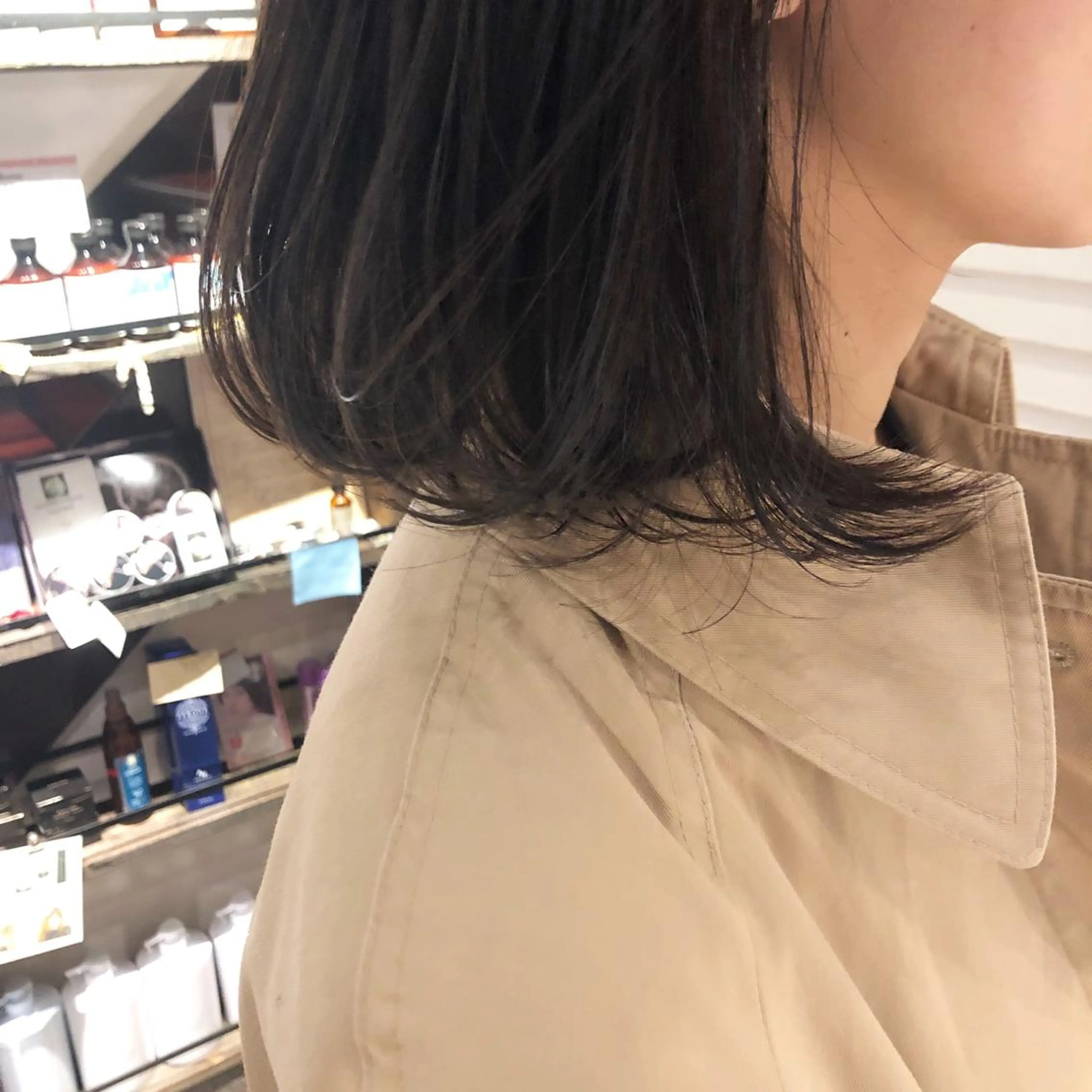 ミディアム カラー カット ヘアカラー 吉川 愛美李のヘアスタイル