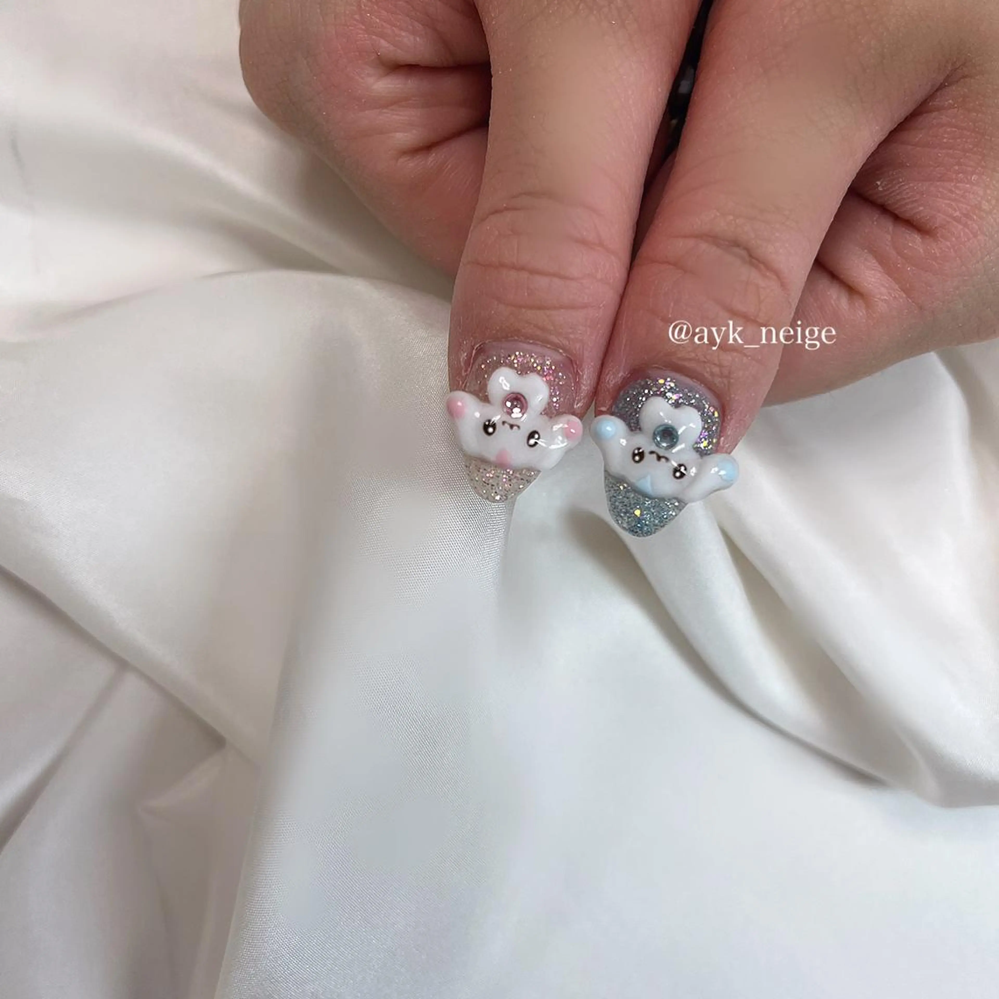 ネイル フットネイル グラデーション キラキラネイル 韓国ネイル マグネットネイル n'eige nail所属・大谷 綾香のネイルデザイン