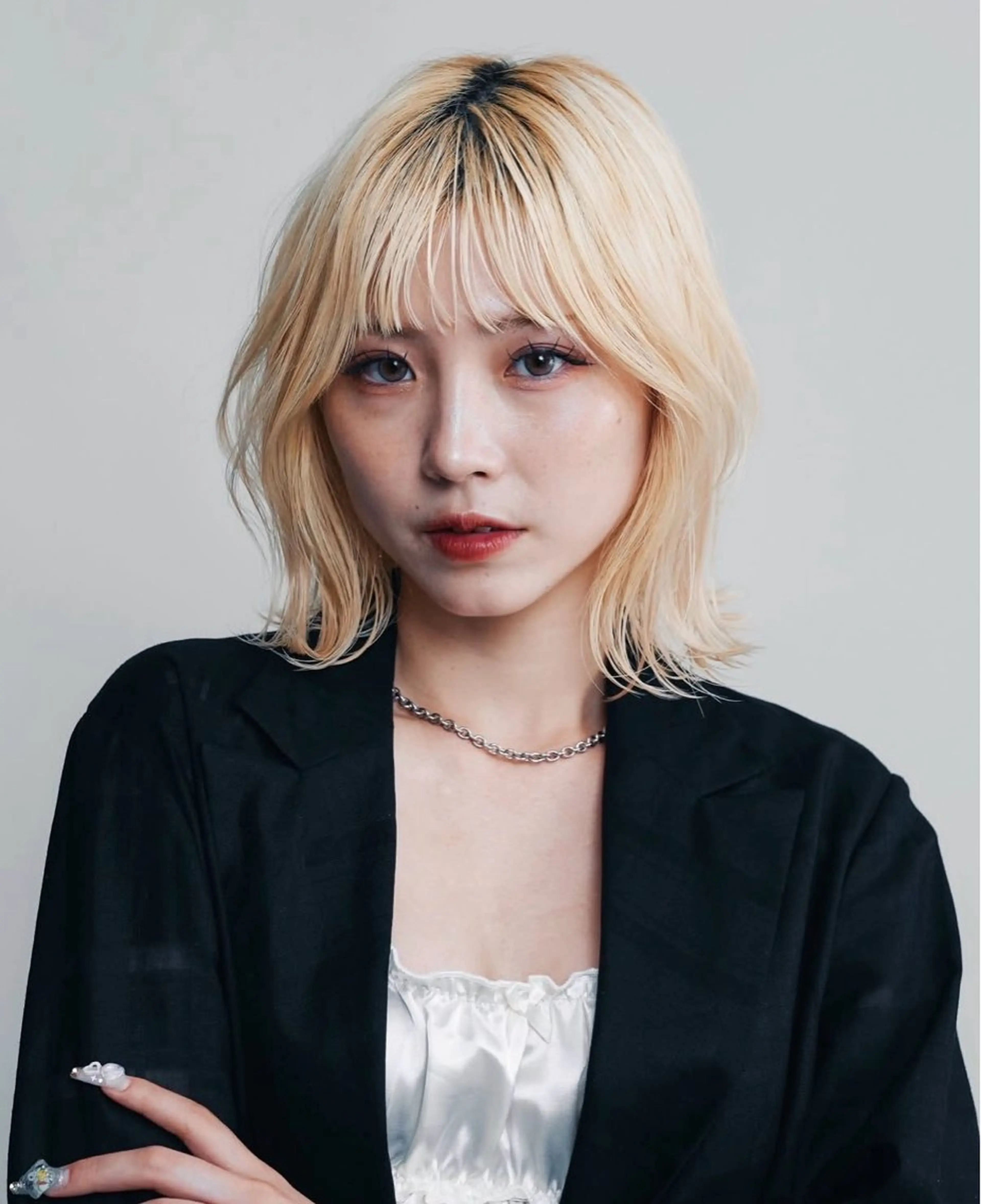 ミディアム カラー ヘアアレンジ ボブ 栄💗レイヤーカット ｜韓国風｜haruのヘアスタイル