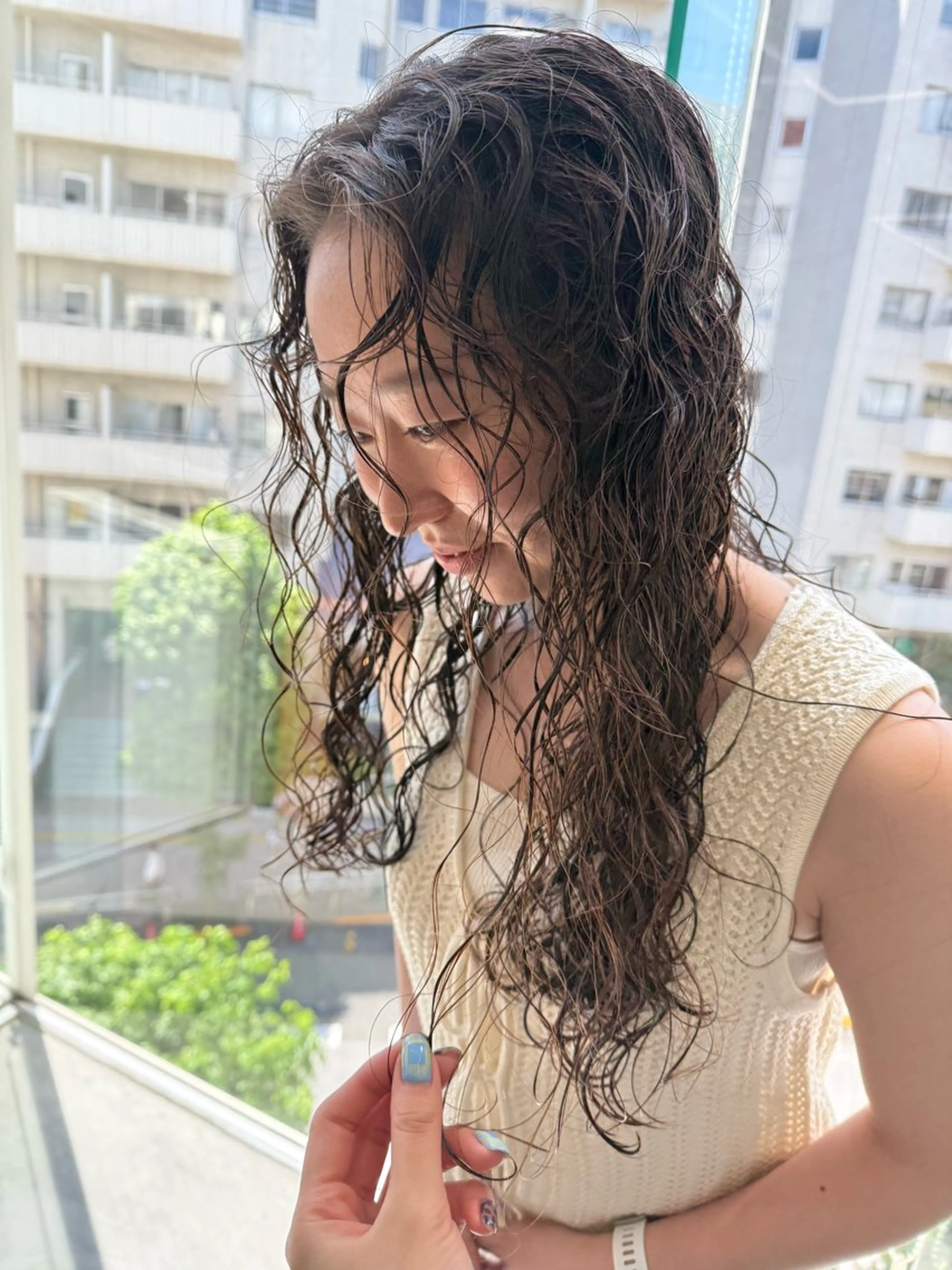 ロング パーマ スパイラルパーマ カット パーマ トリートメント スパイラルパーマ 🌐hina⭐️のヘアスタイル