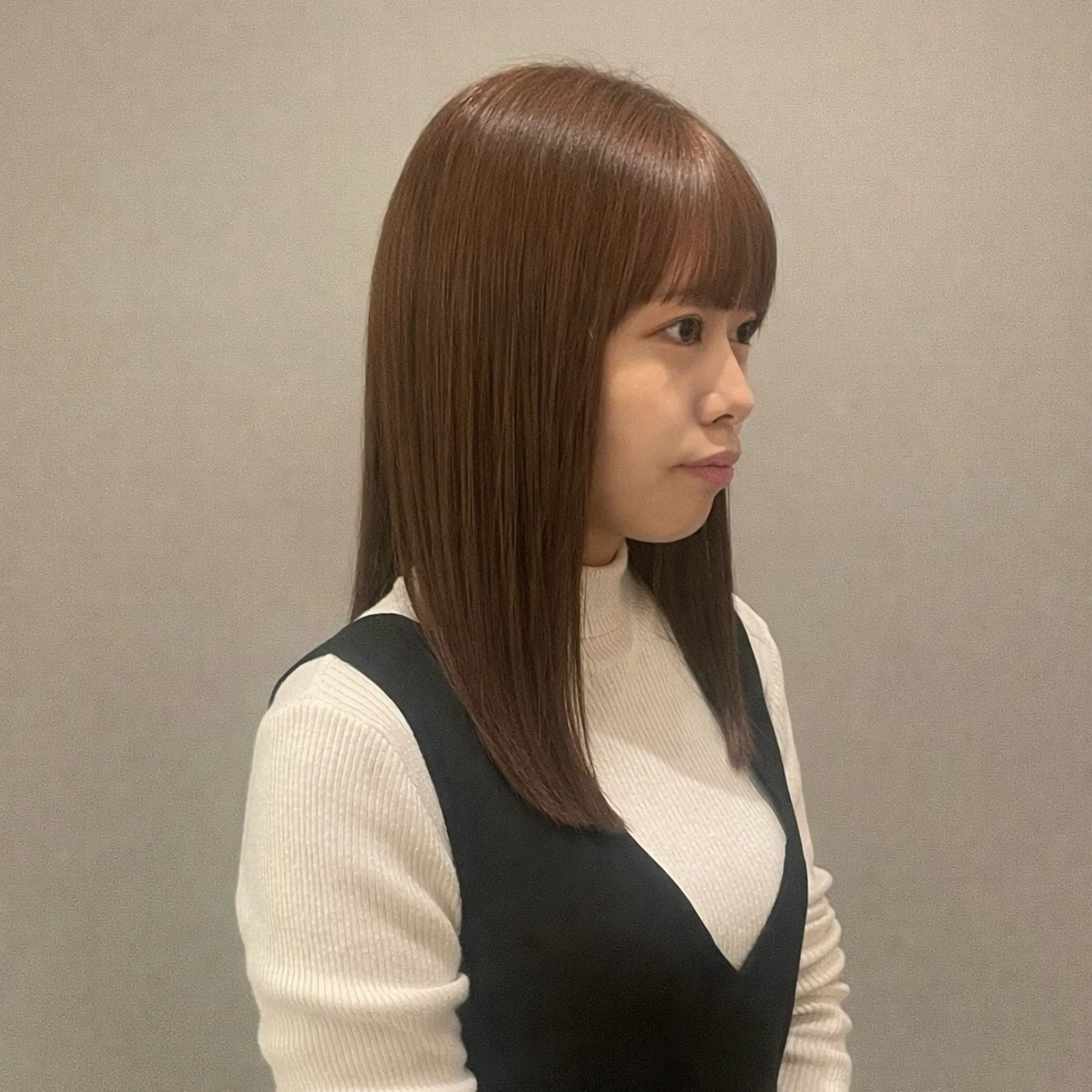 ミディアム カラー lolonois / aikuのヘアスタイル